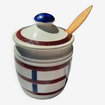 1 porcelain mustard jar from HBCM 1920 — 1950