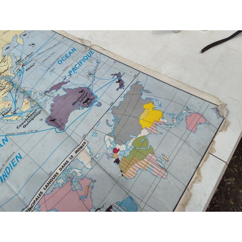 Laminated world map by P. Serryn 1972