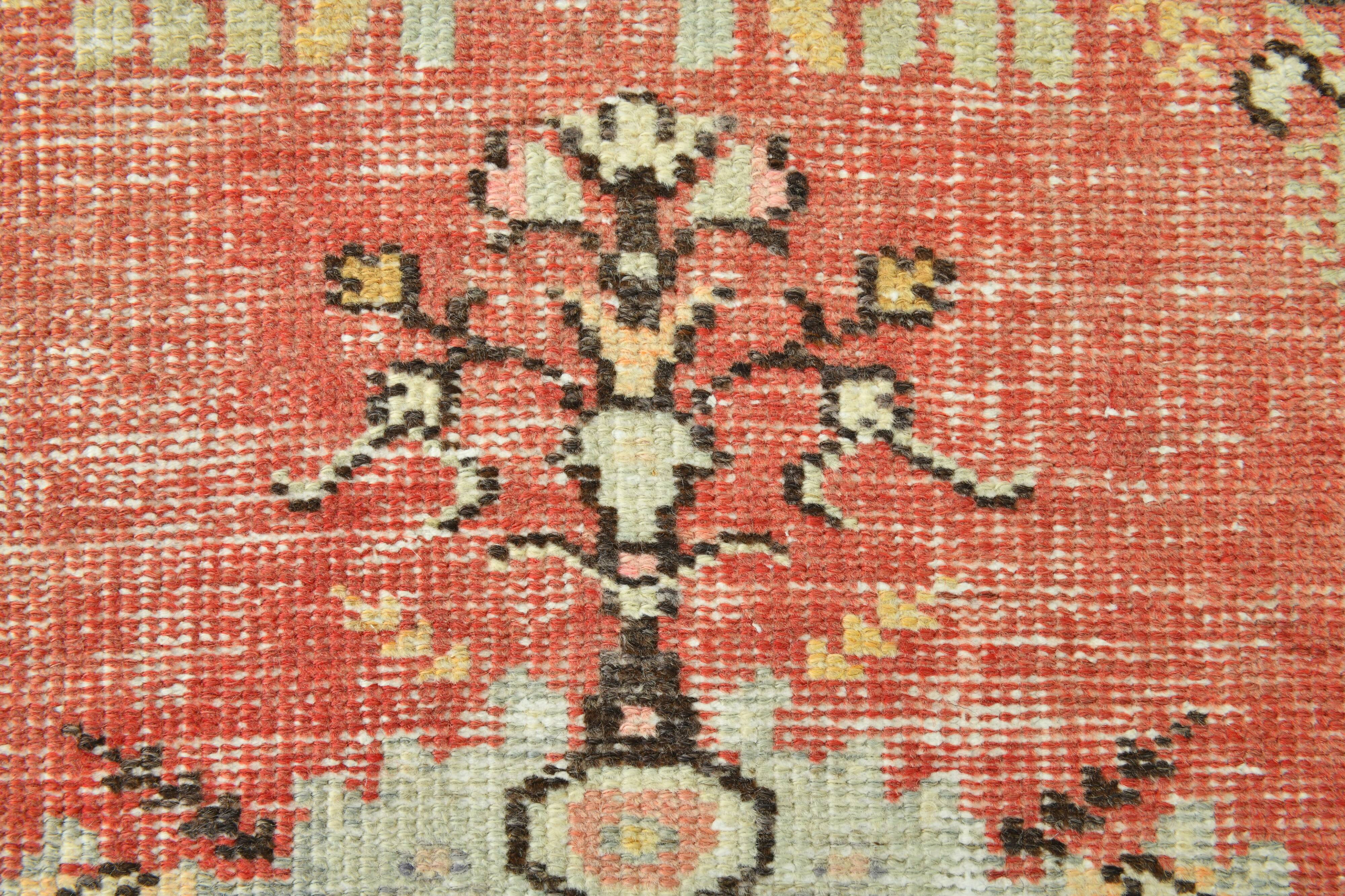 Tapis Couloir Vintage Patiné – Tons Corail, Crème & Vert Sauge, 85x352 Cm