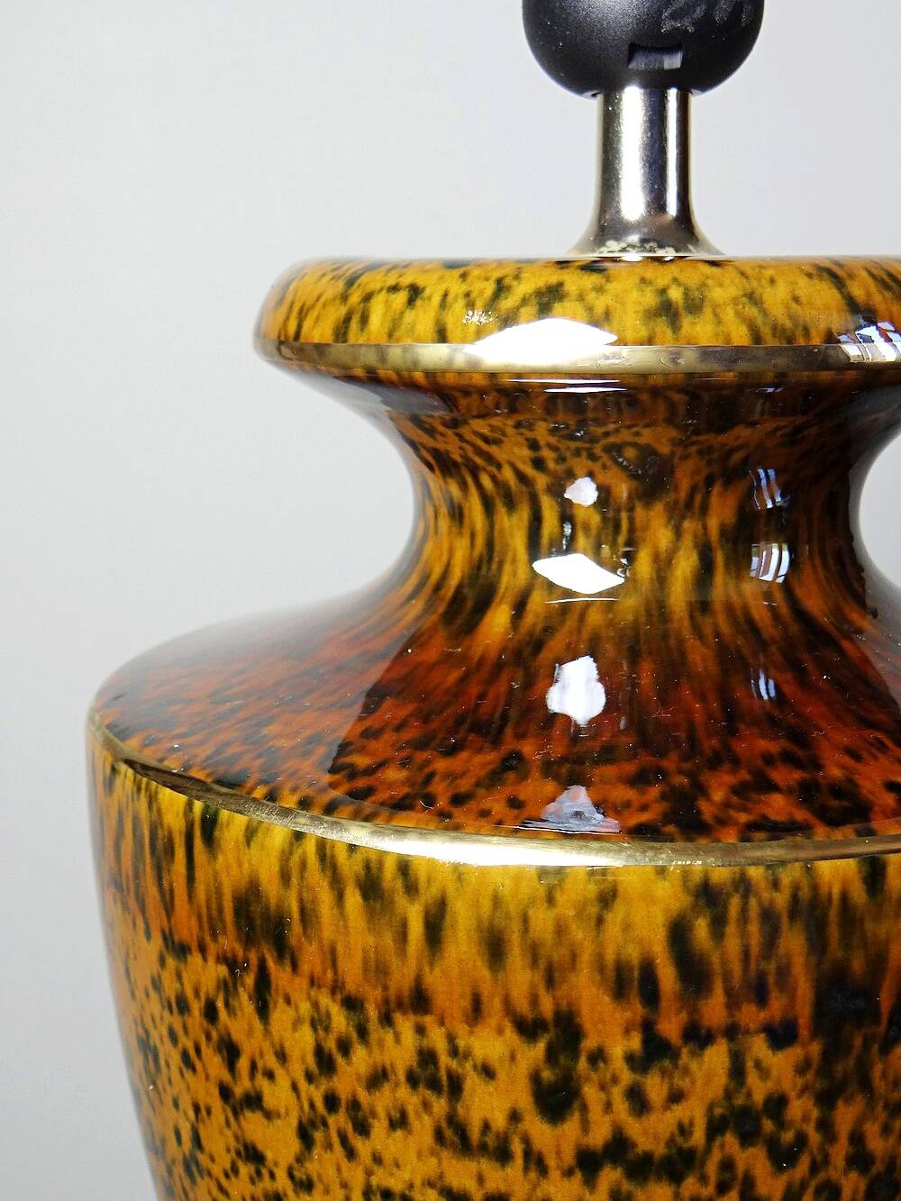 Vintage Italian lamp in pyrite ceramic, 1970s-1980s Hollywood Regency.