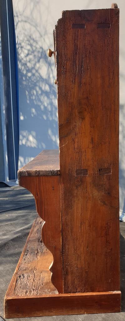 19th-century asymmetrical shelves estaminet display