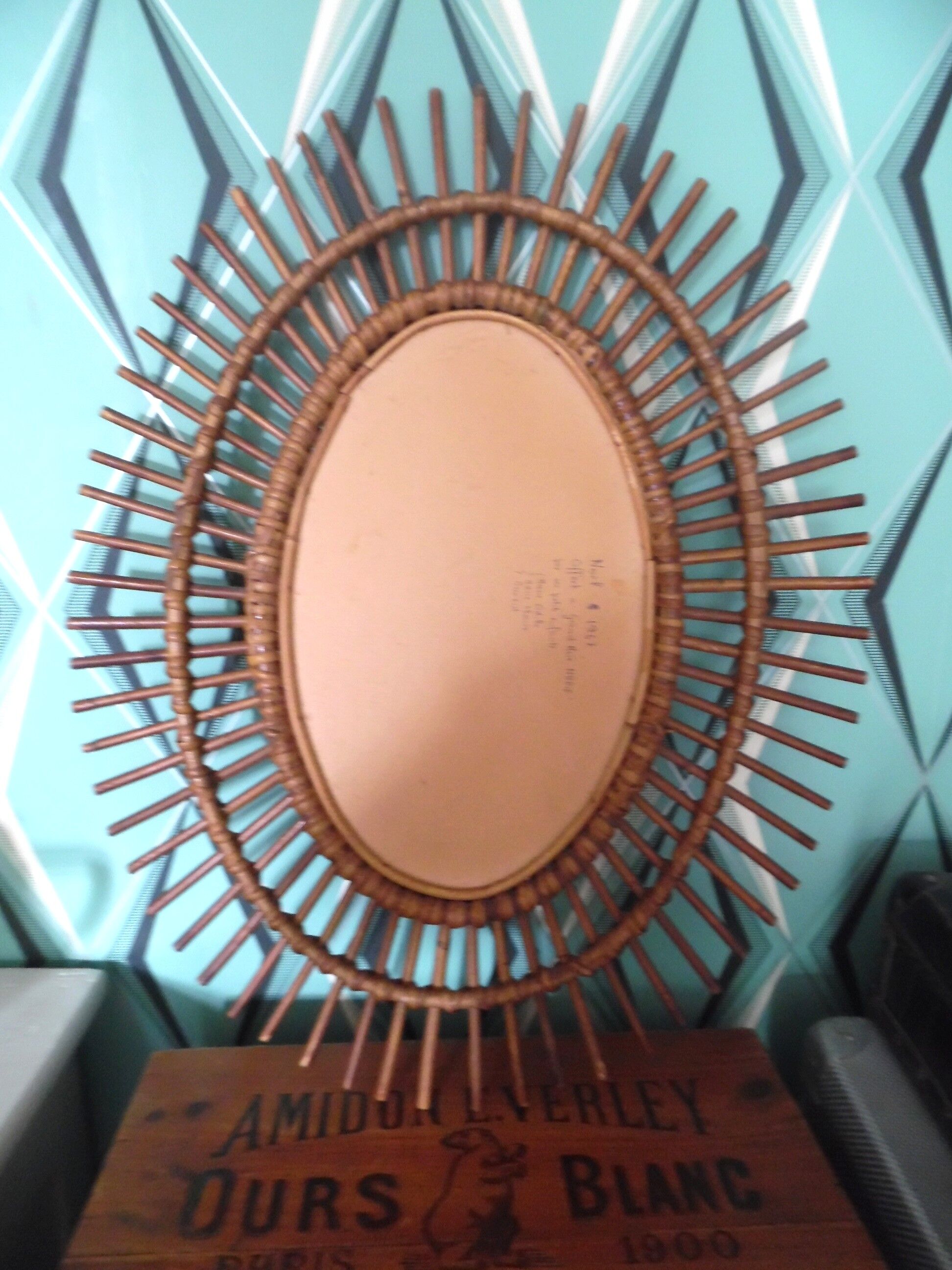 Miroir soleil en rotin 49x61cm