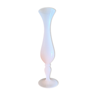 Vase en opaline