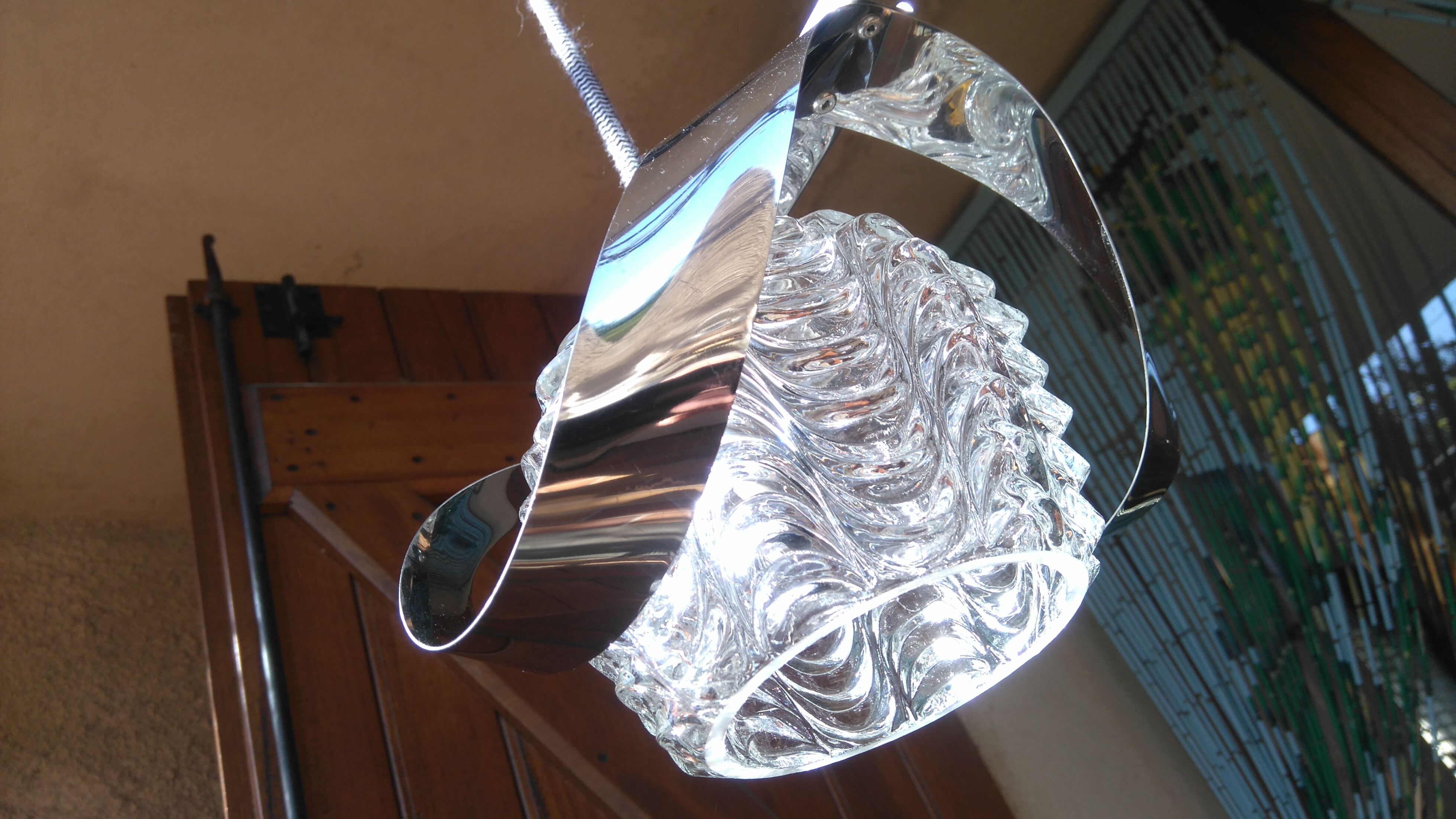 Hanging space age Sinus