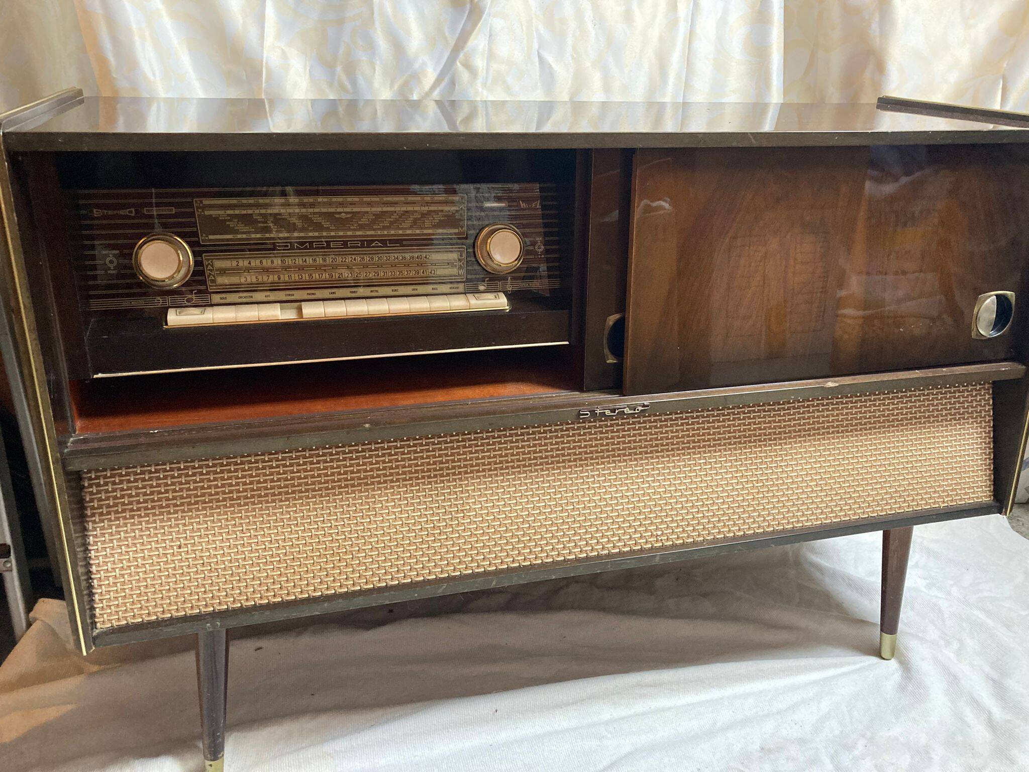 Buffet vintage Telefunken - Meuble radio stéréo TW 504