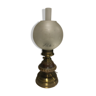 Pied de lampe a petrole
