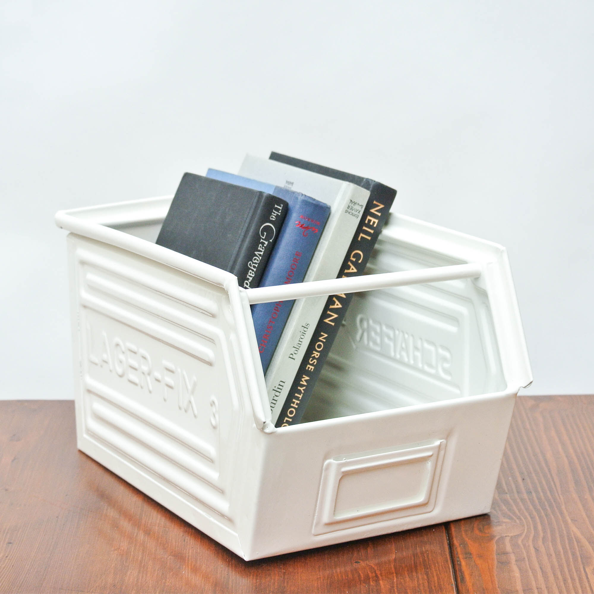 Caisse schafer blanc crème restaurée