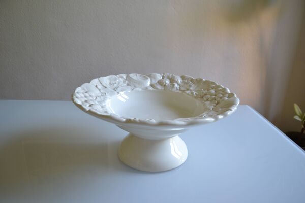 Geneviève Lethu '' Mado '' grande coupe faïence barbotine D: 38 cm