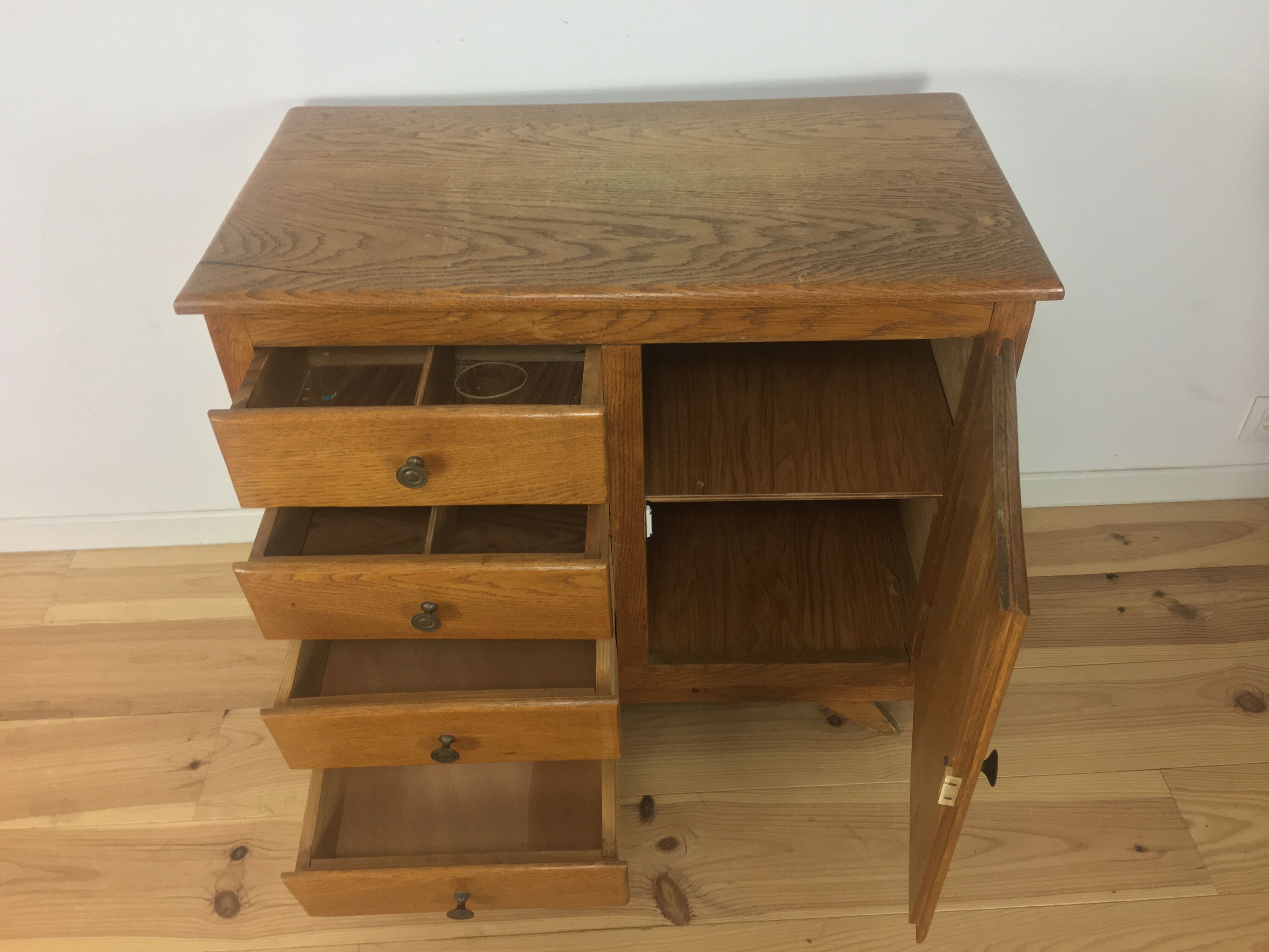 Dresser solid oak compass feet, 50s