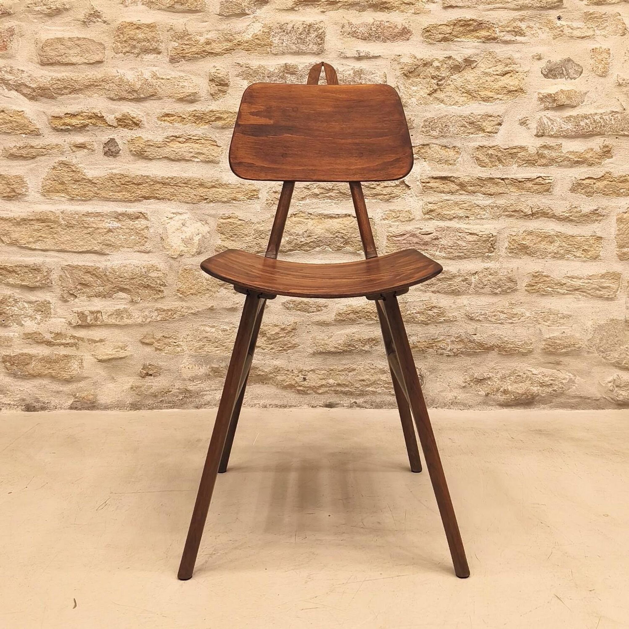 Dismantlable chair by the manufacturer Atelier Saint Sabin, 1950
