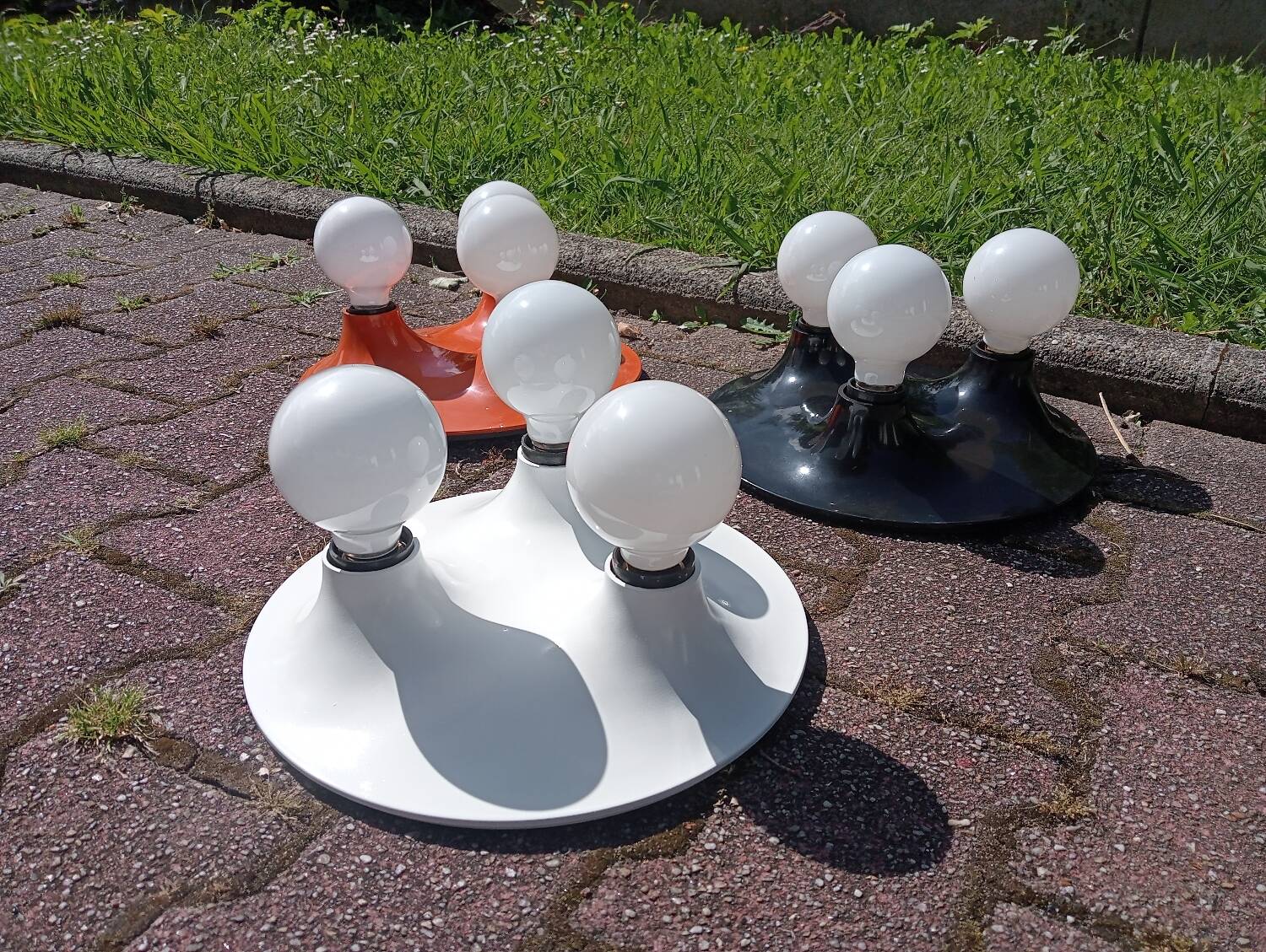 Lot of Artemide wall lights. Vico Magistretti