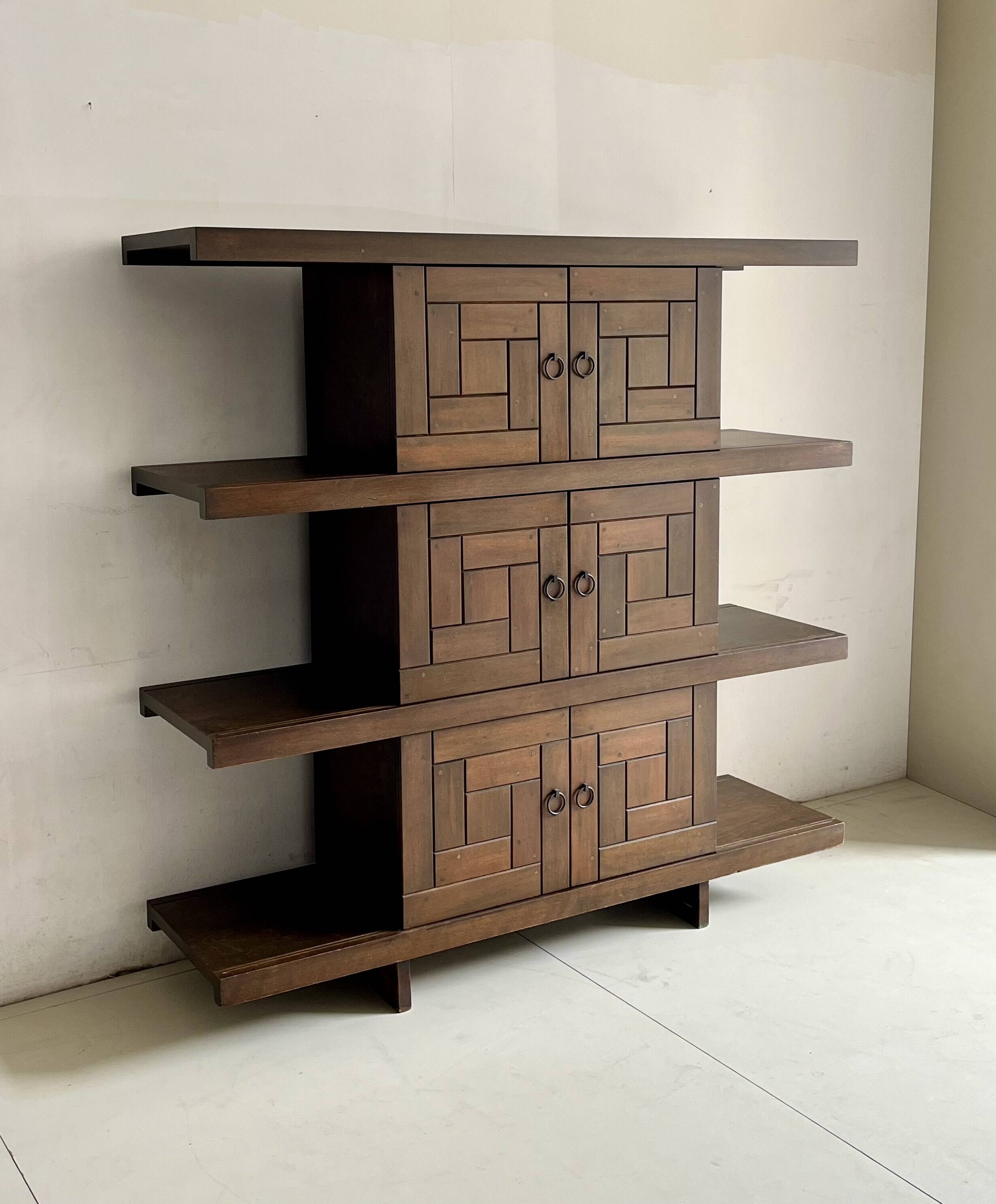 Vidra Cabinet