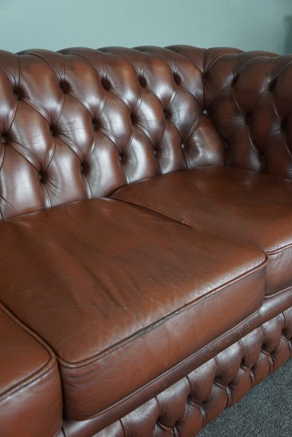 Chesterfield sofa 2.5 seats