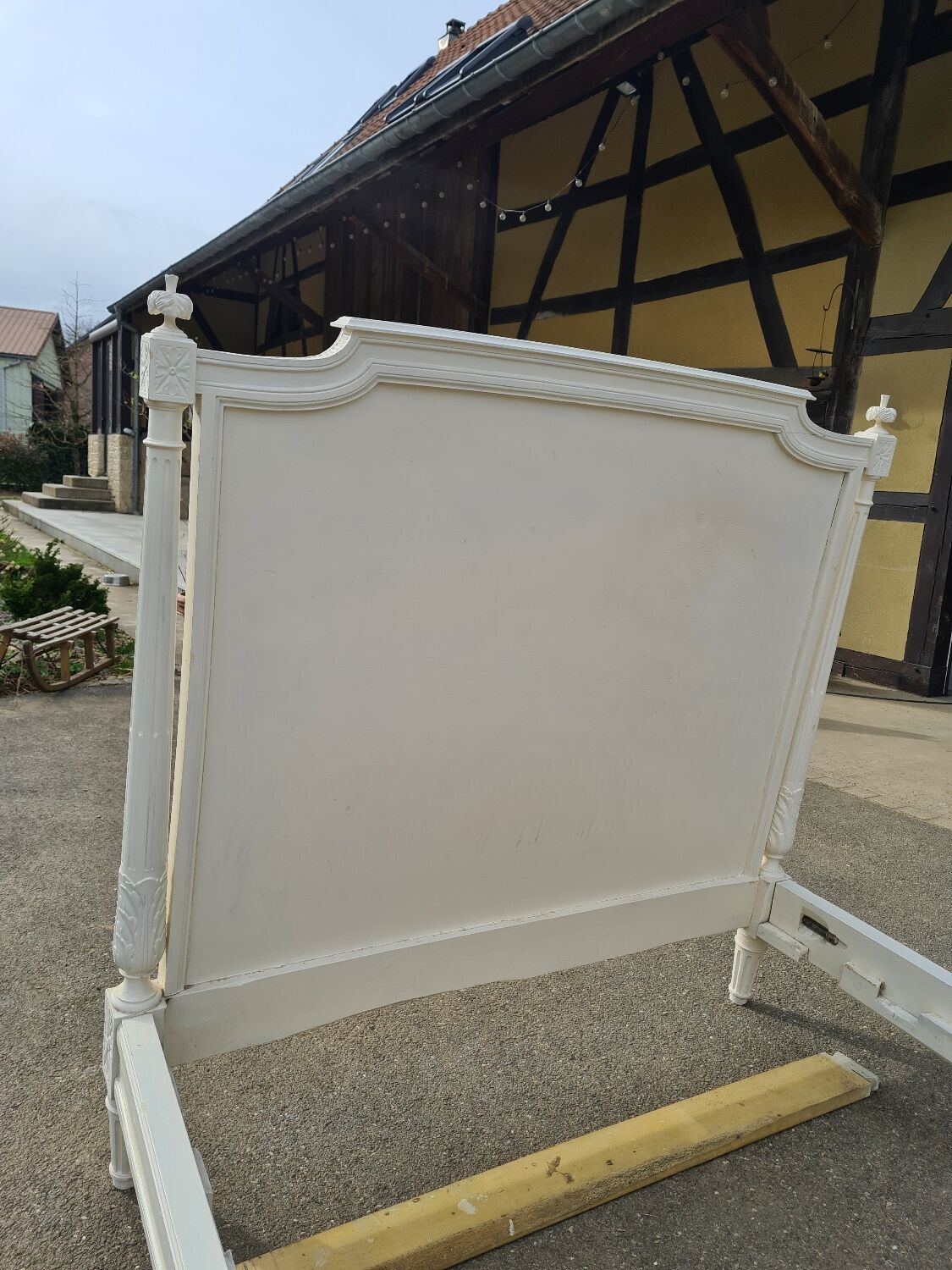 Bed 1 person Louis XVI style