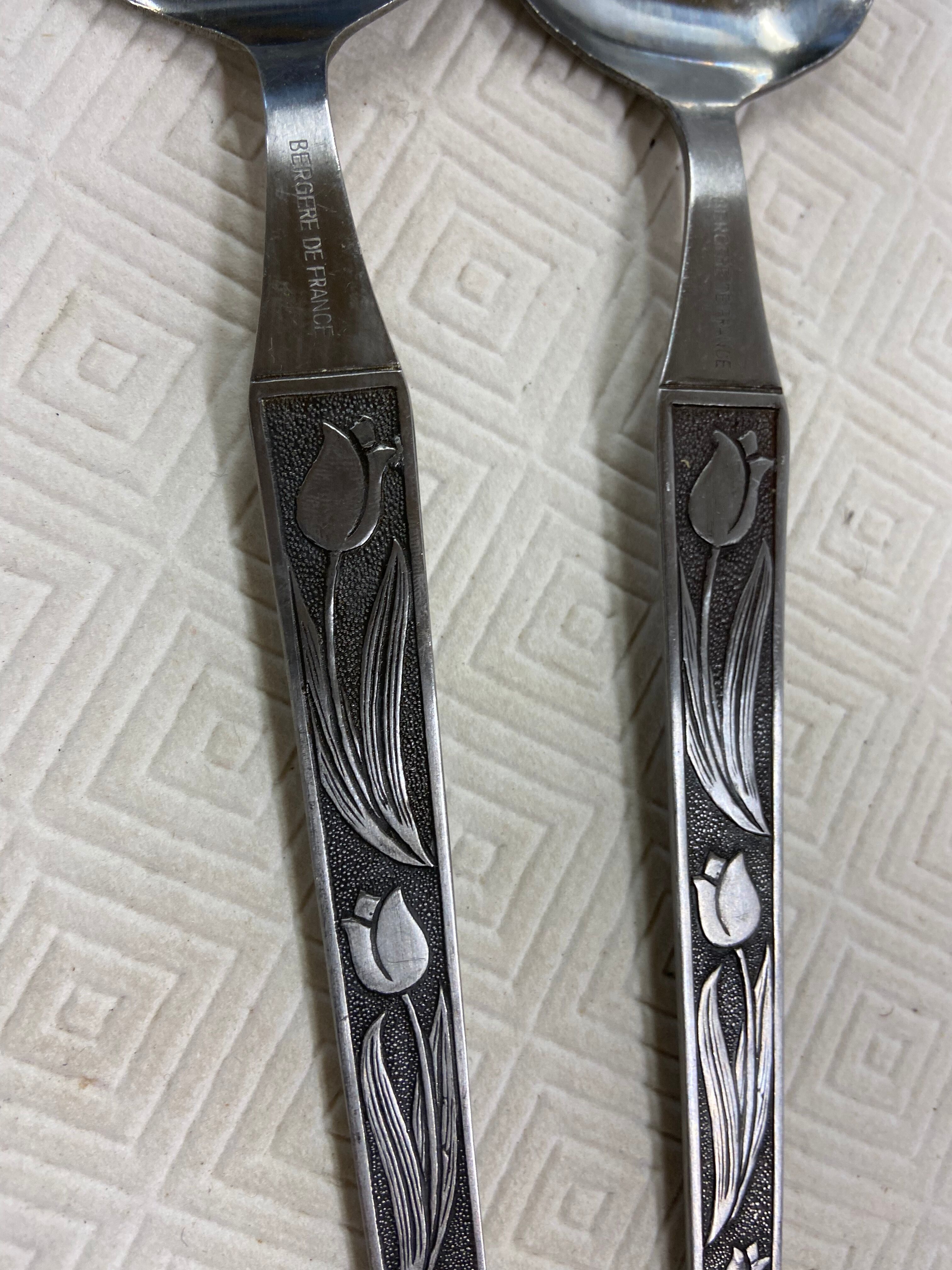 Old salad cutlery