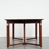 Beautiful and extendable Art Deco design dining table for 6 to 8 people