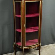 Small mahogany display cabinet, Louis XV to Louis XVI transition style – early 20th century.
