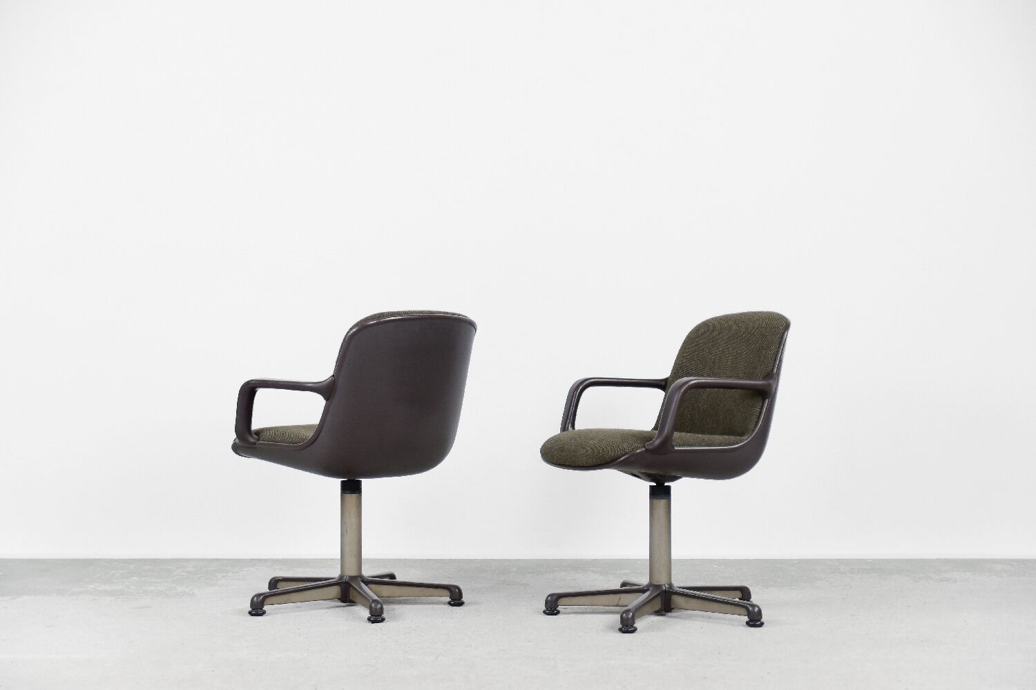 Vintage desk chairs for comforto, 1970