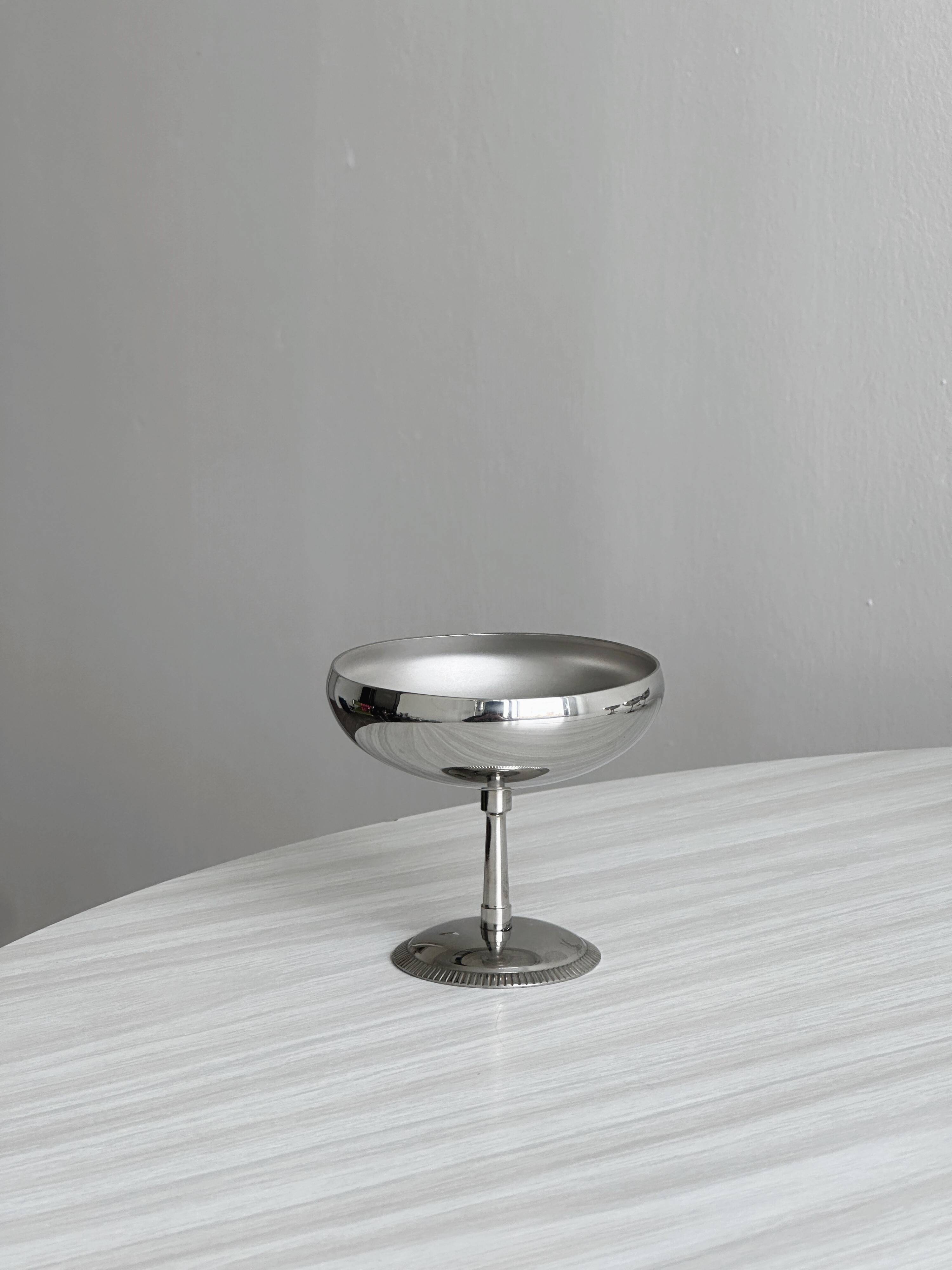 6 stainless steel footed bowls, Letang Remy style