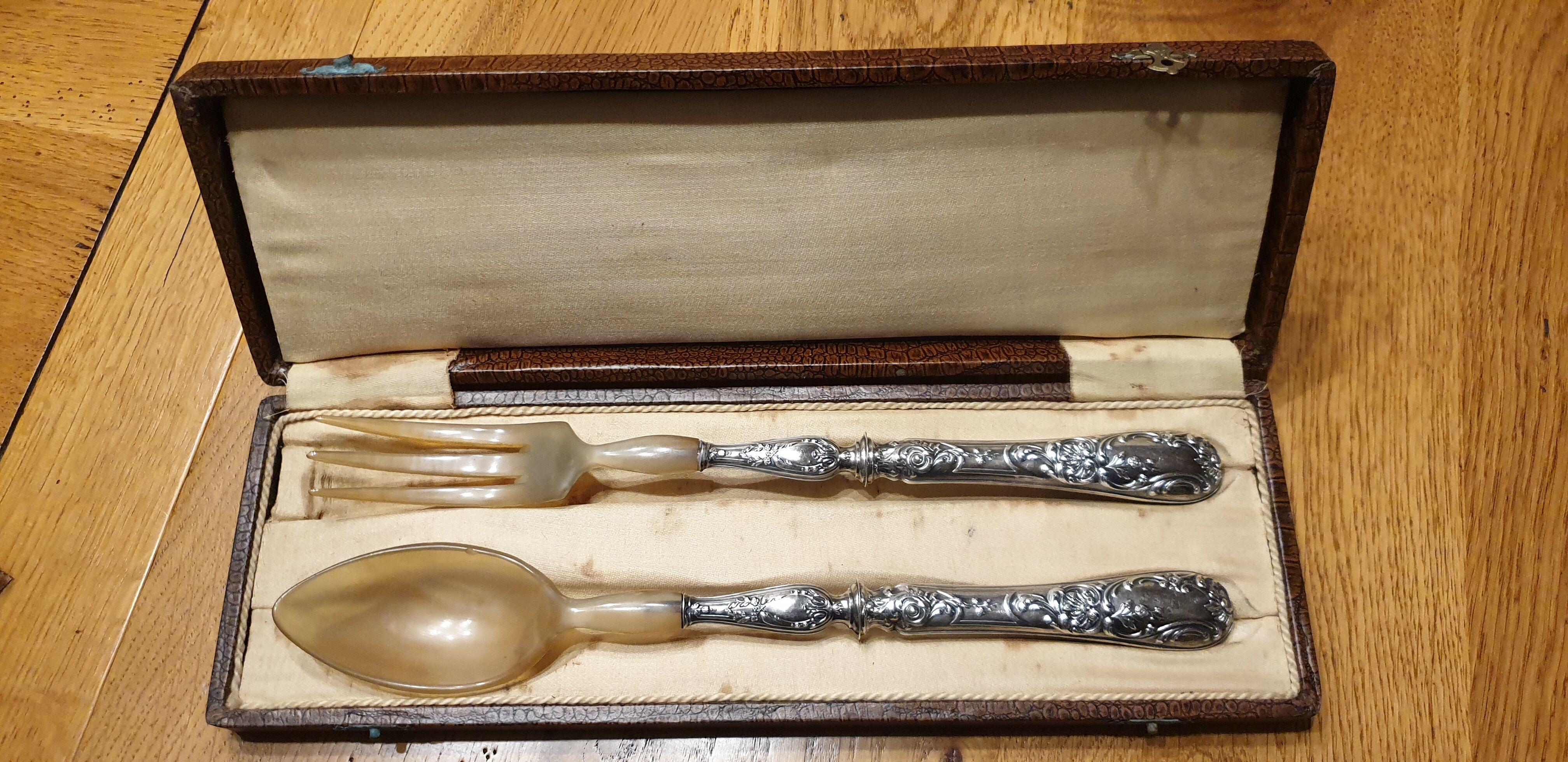 Set of 2 cutlery, spoon and fork