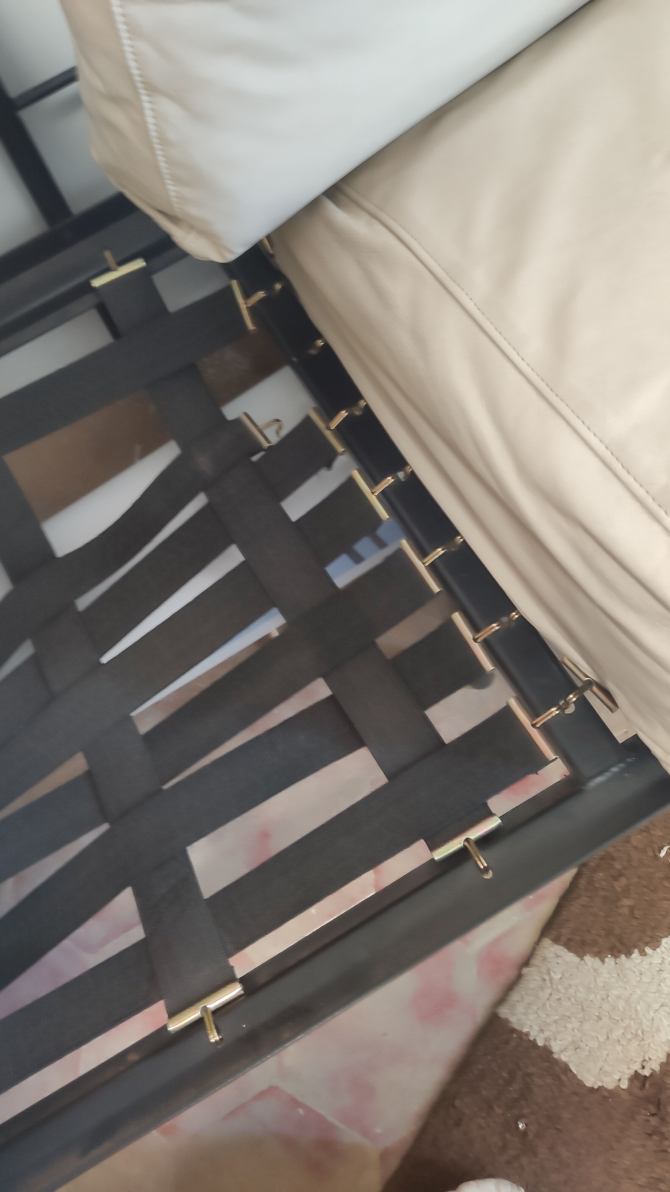2-seater beige leather black metal frames