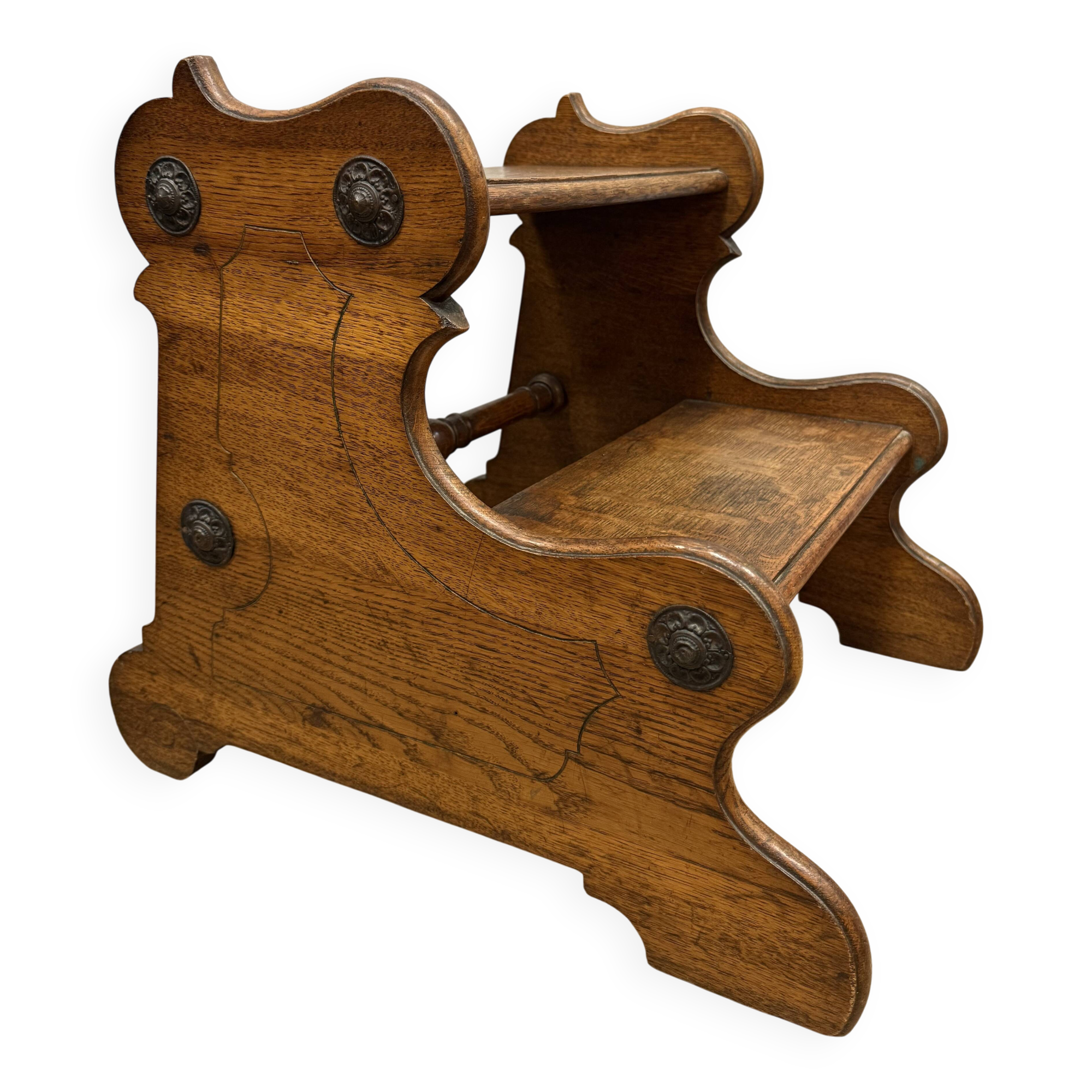 Small library step stool in oak from the 19th century.
