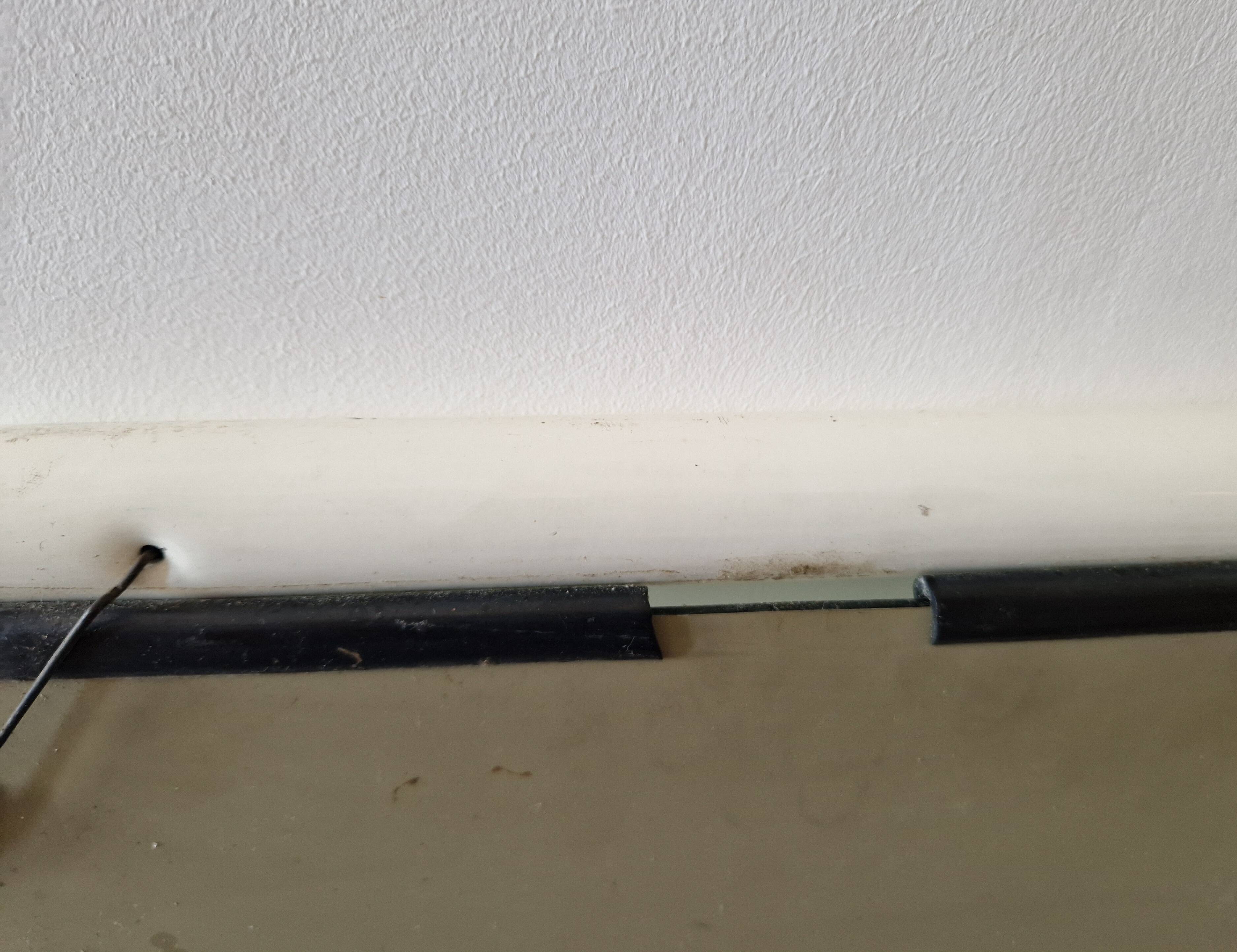 Vintage white tubular mirror from Italy, 70s