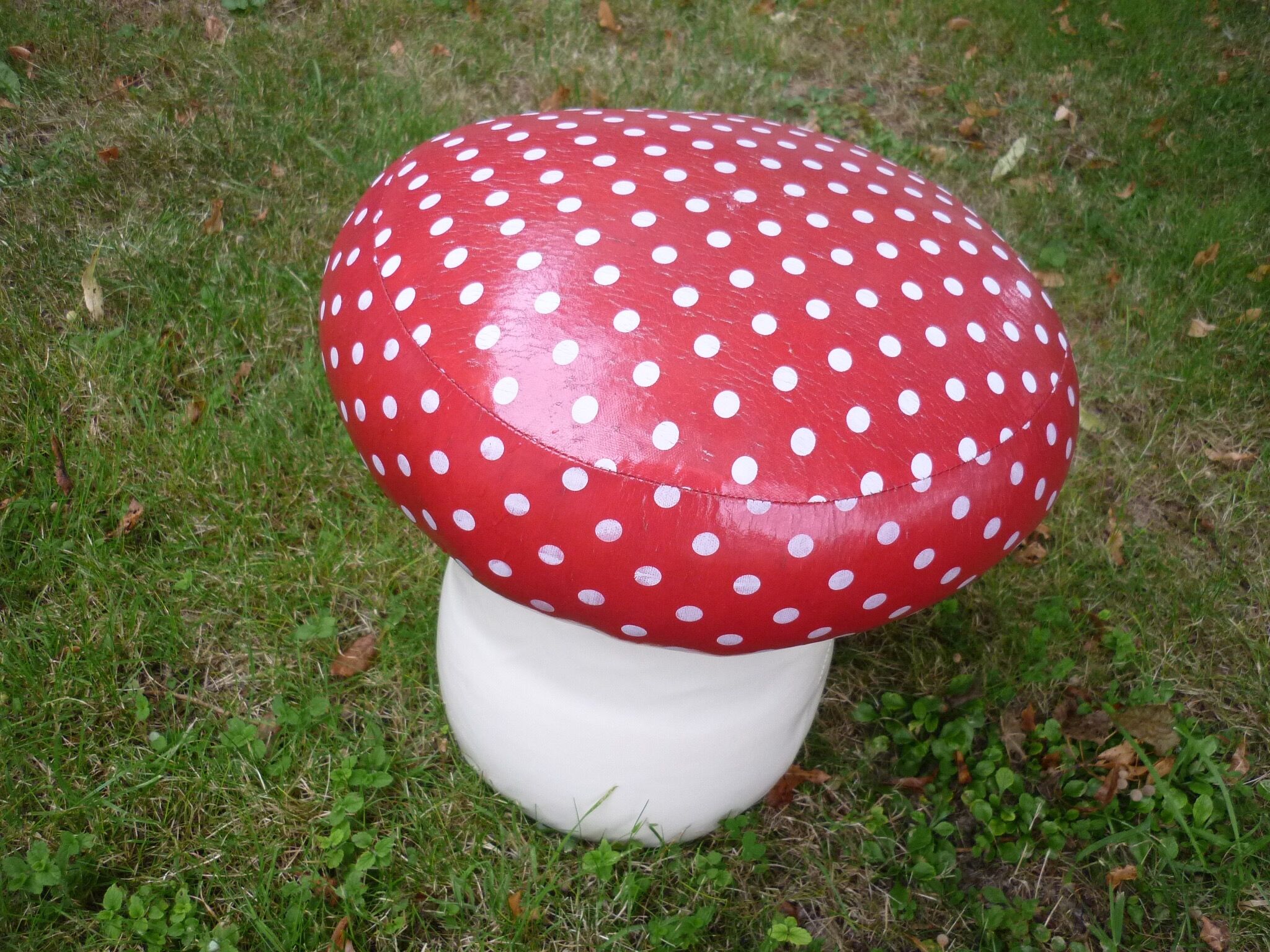 Tabouret pouf champignon pour enfant