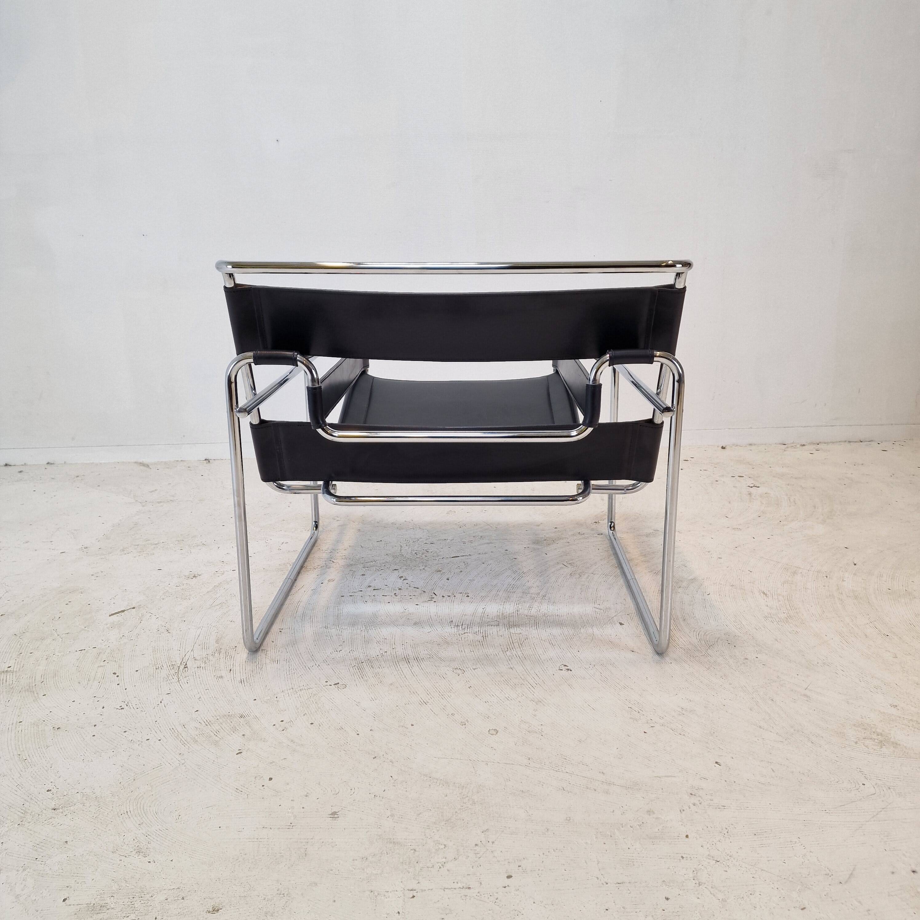 Set of 2 Wassily Chairs by Marcel Breuer
