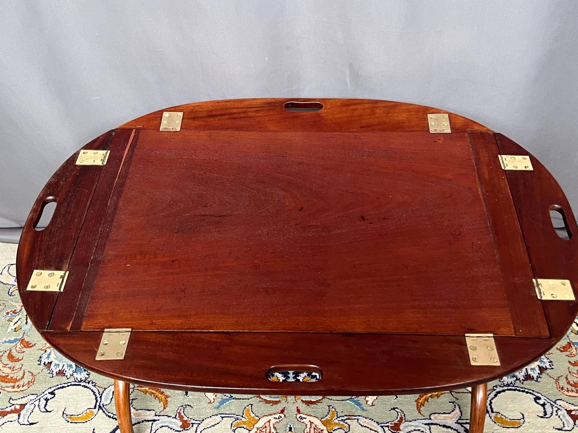 George III mahogany dessert table with 4 folding oval sides