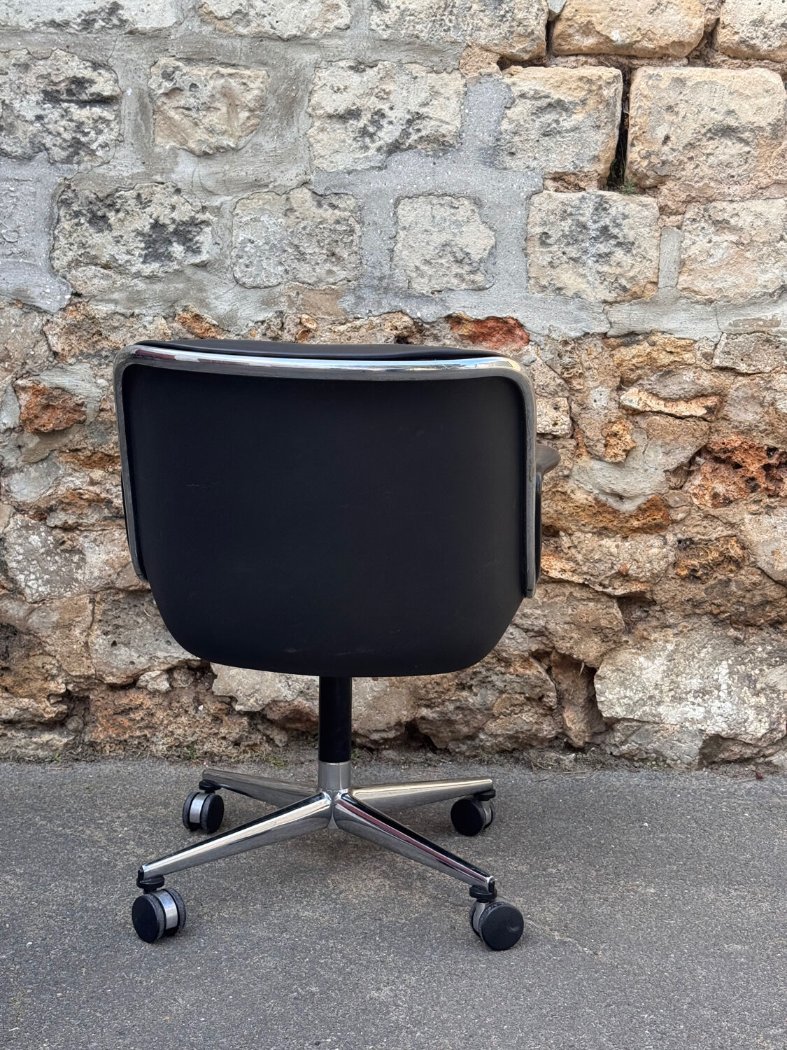 Charles Pollock Armchair - Knoll