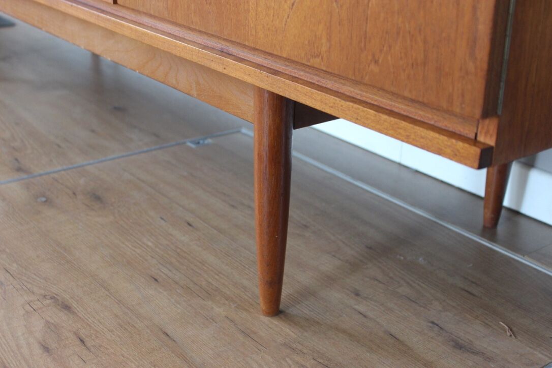 Vintage Scandinavian style teak line by Austinsuite 60s