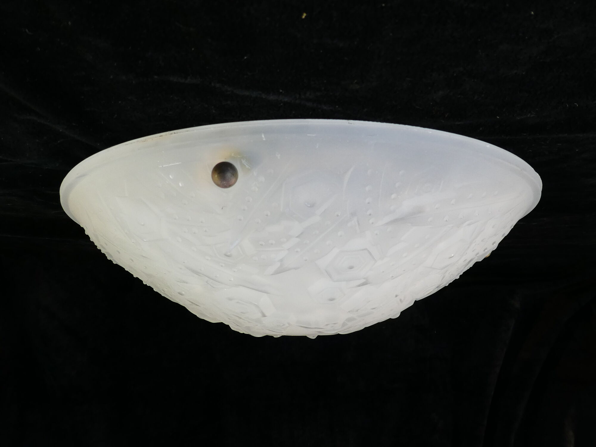 Pendant lamp washbasin art deco pressed molded glass muller freres luneville