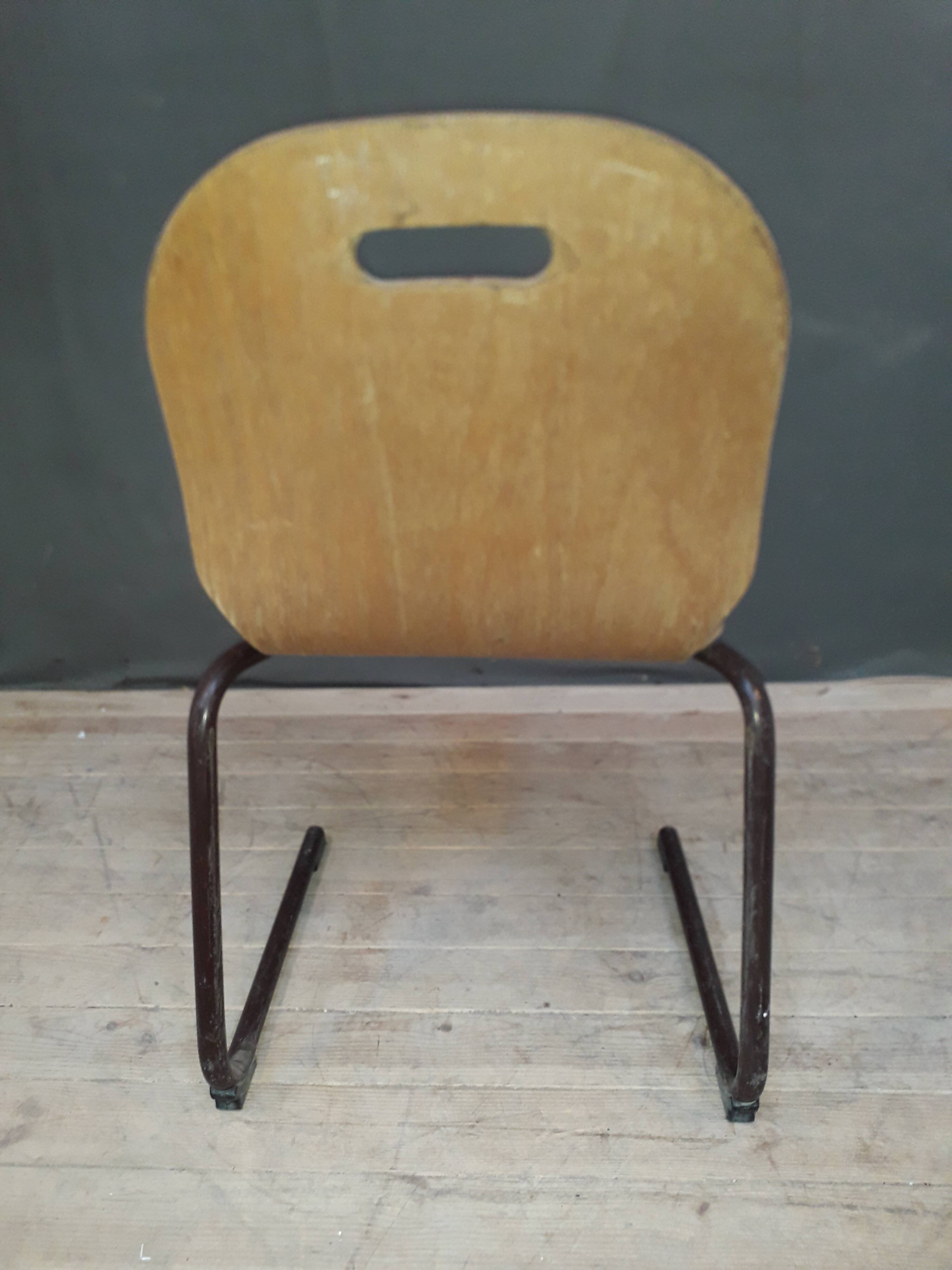 Tube and latté design chair