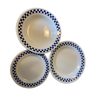 Set of flat, hollow and oxford blue checkered dessert plates