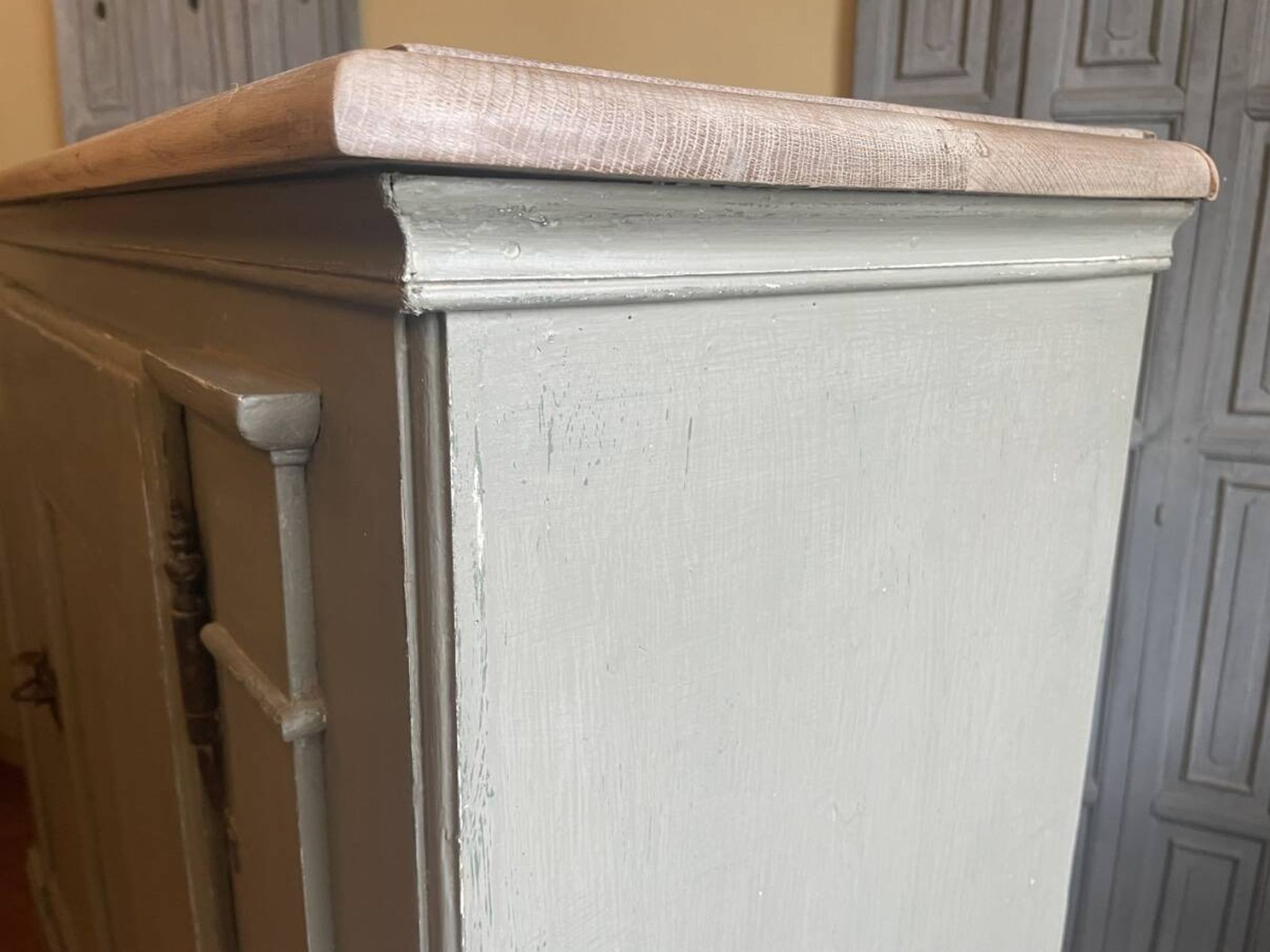 Large kitchen buffet cupboard chest of drawers