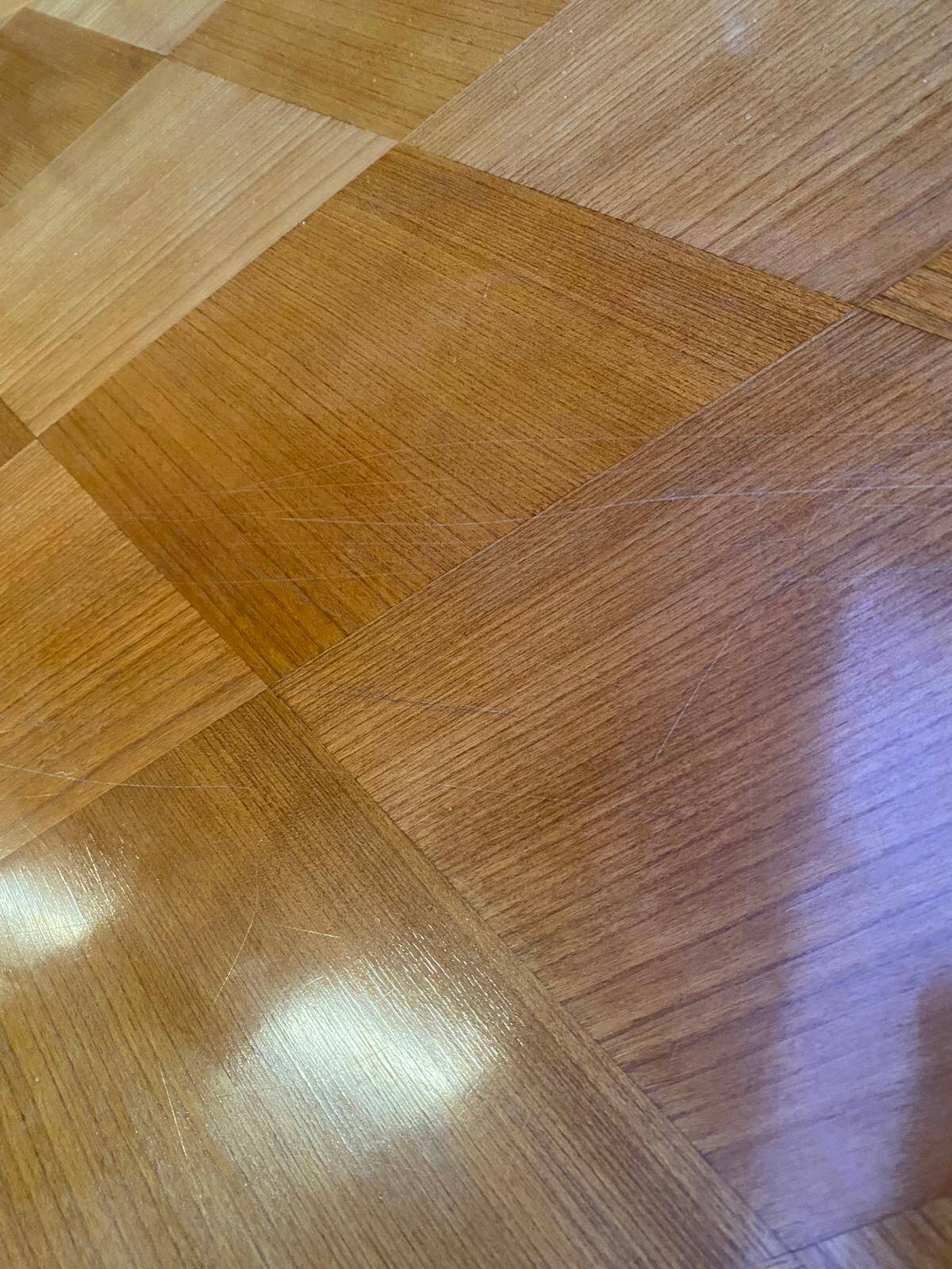 Table à manger rectangulaire extensible Louis XV en bois massif 220cm