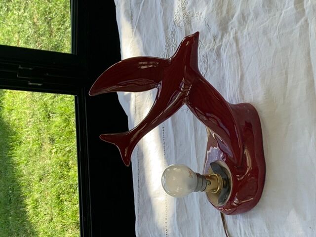 Art deco red enamelled ceramic bird table lamp