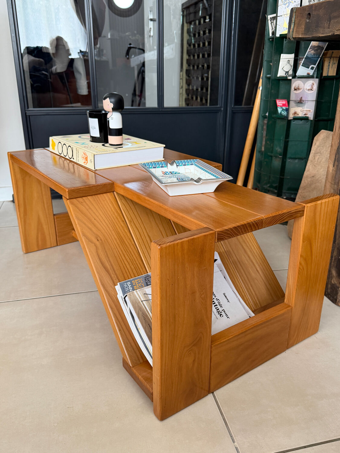 Table Basse Architecturale en Orme Massif vintage – Maison Regain