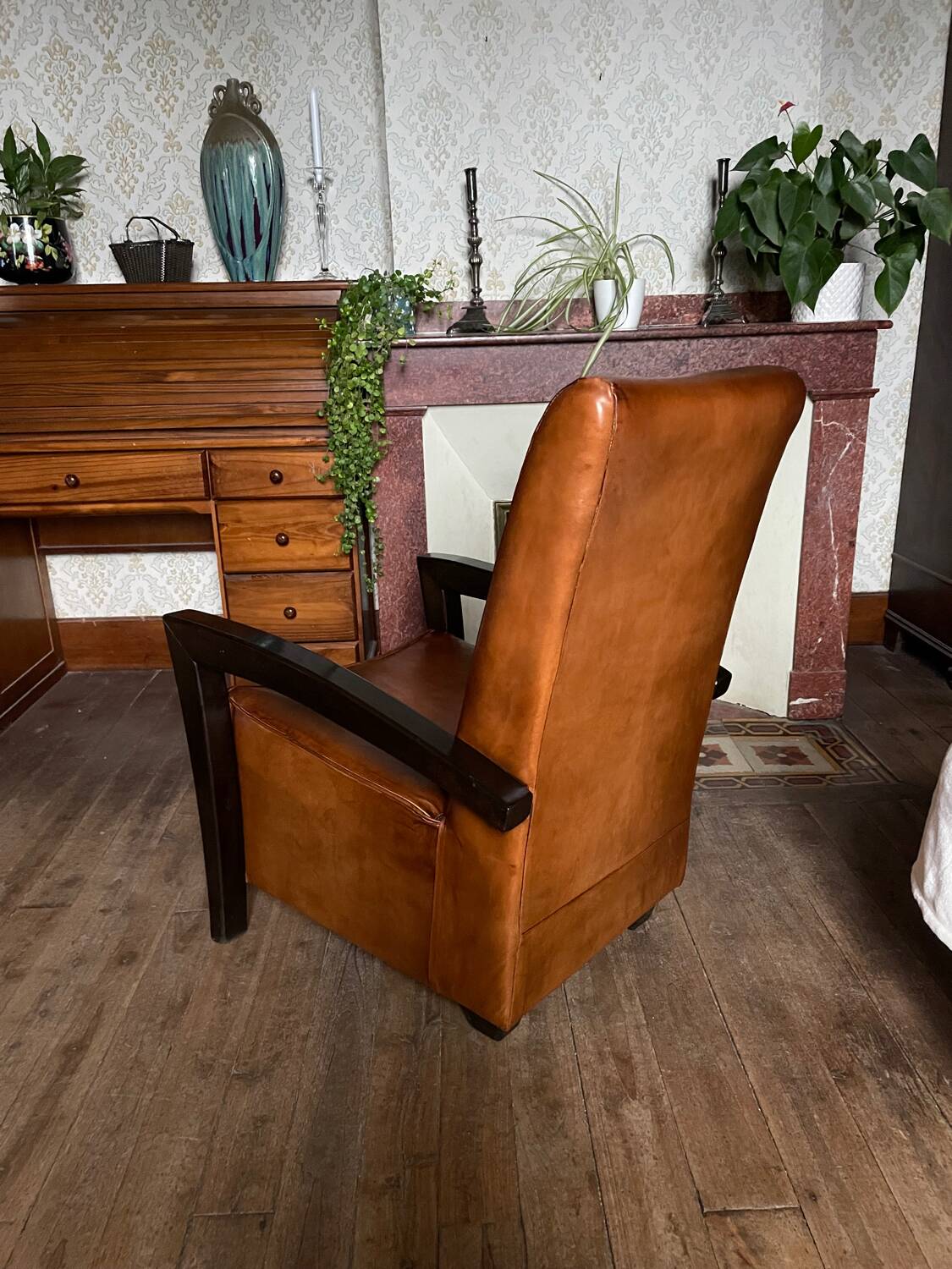 Leather and wood armchair from the 1930s - art deco - brown