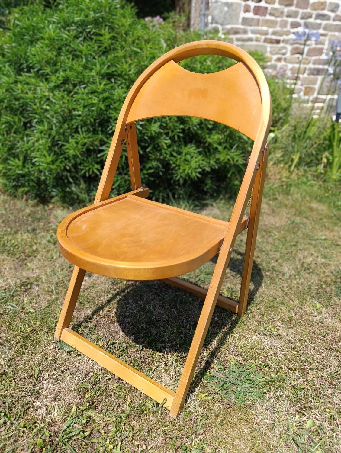 OTK folding wooden chair
