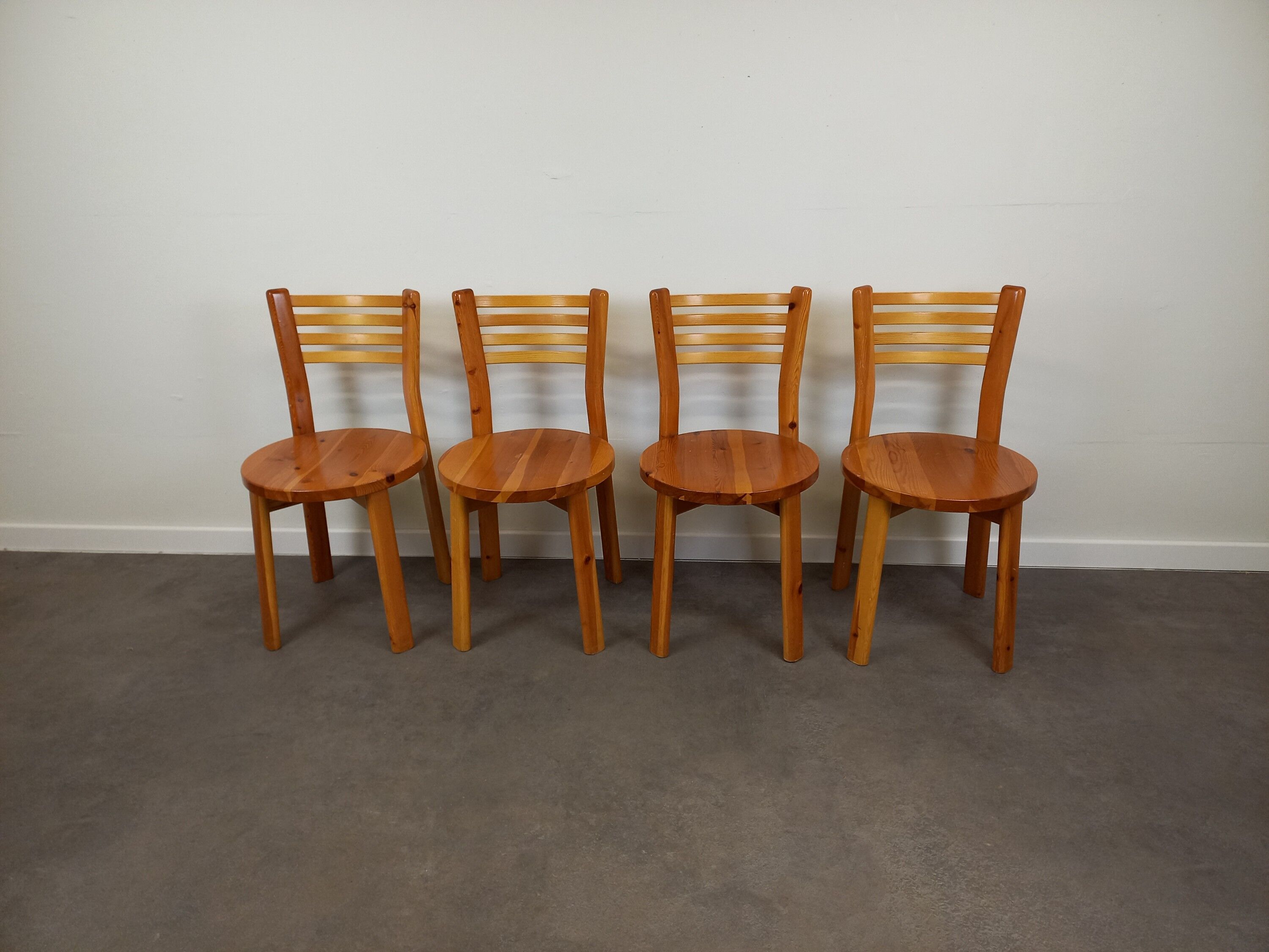 Chaises en pin années 80 set de 4