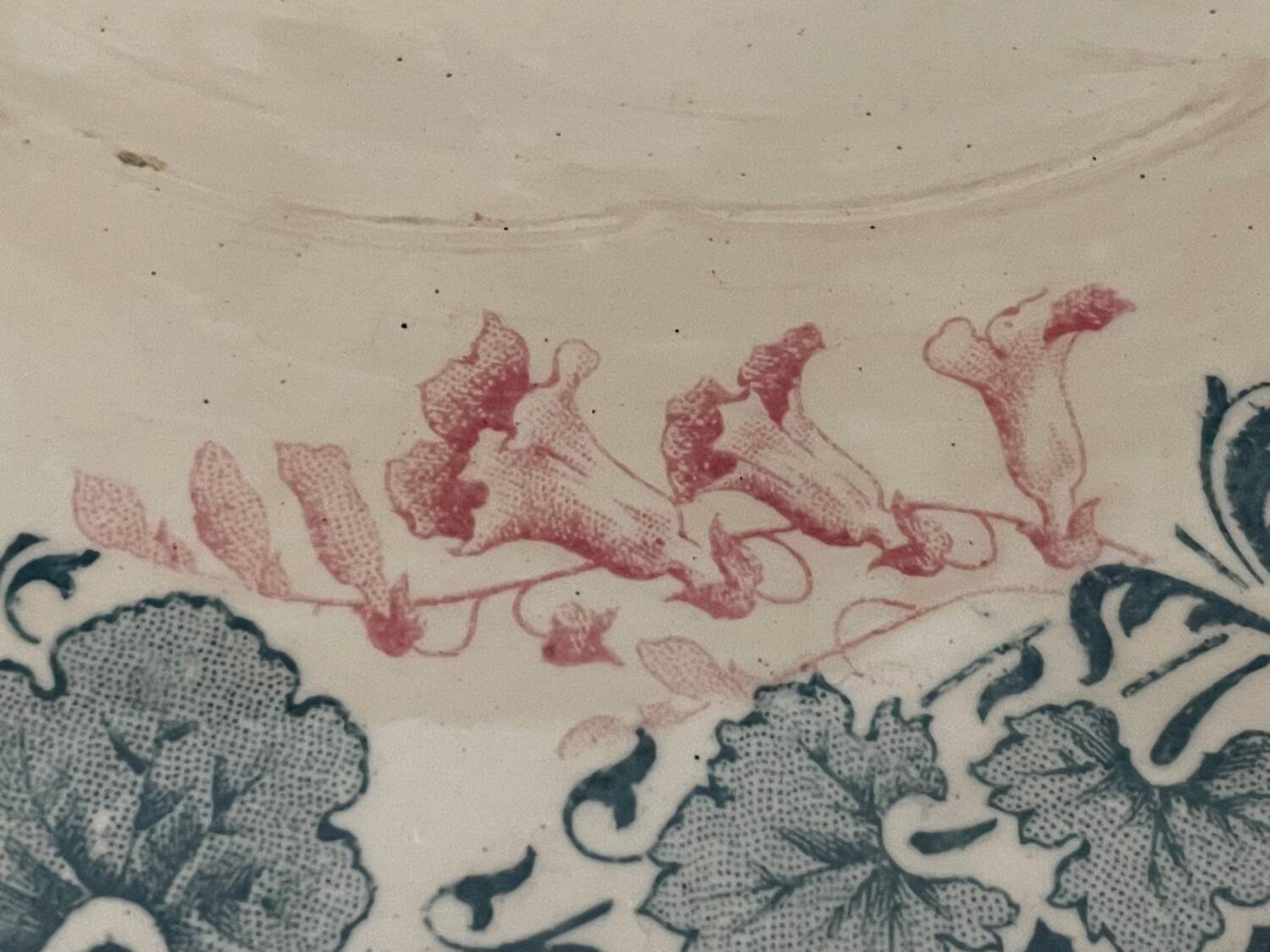 Set of 7 Longwy Art Nouveau plates