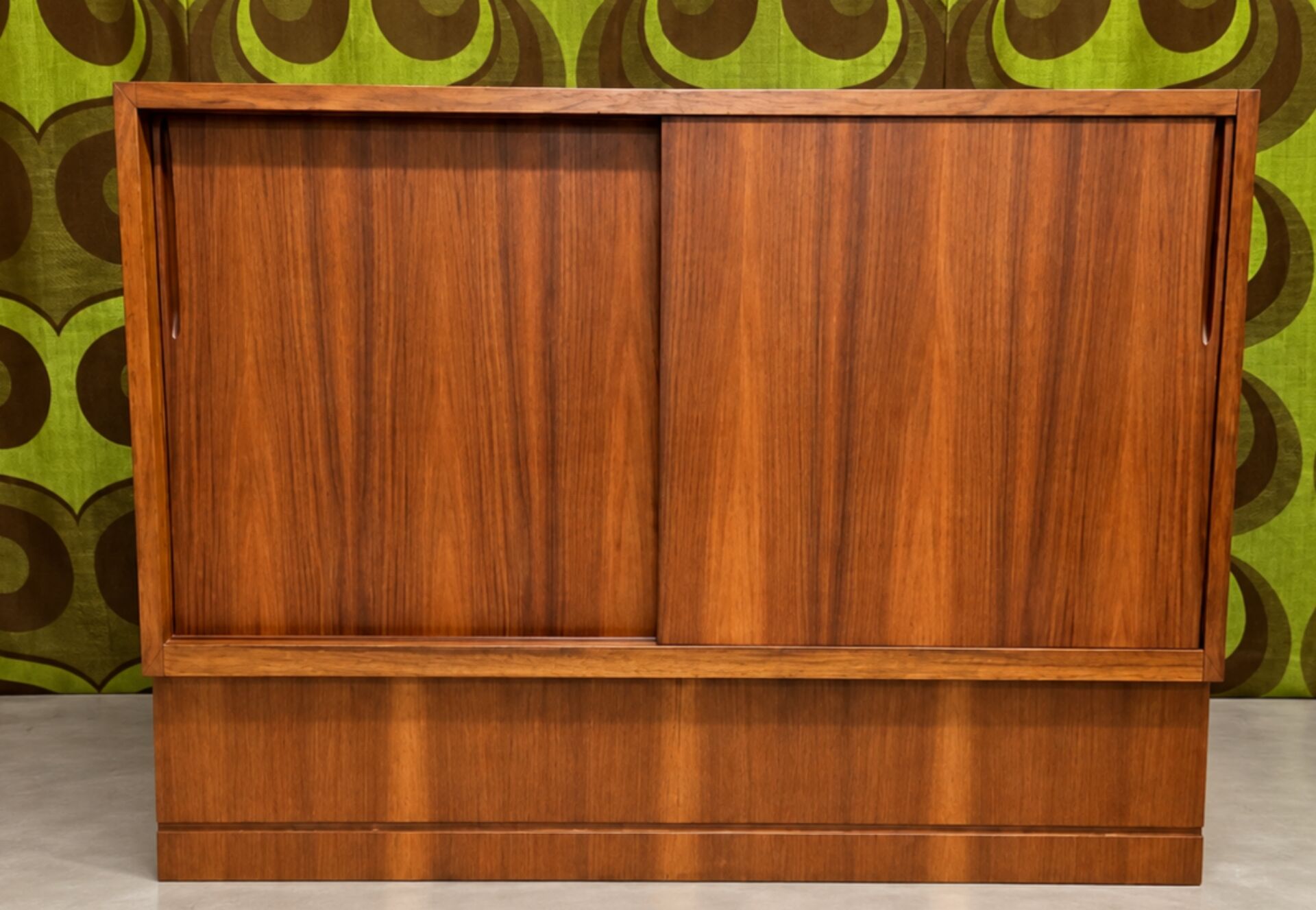 "1960s German vintage enfilade" "Walnut veneer"