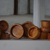 Set of 10 Scandinavian bowls in Swedish pine from the mid-century, made by Holmbergs & Varnamo, 1970s.