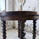 Table 1900 walnut round turned legs