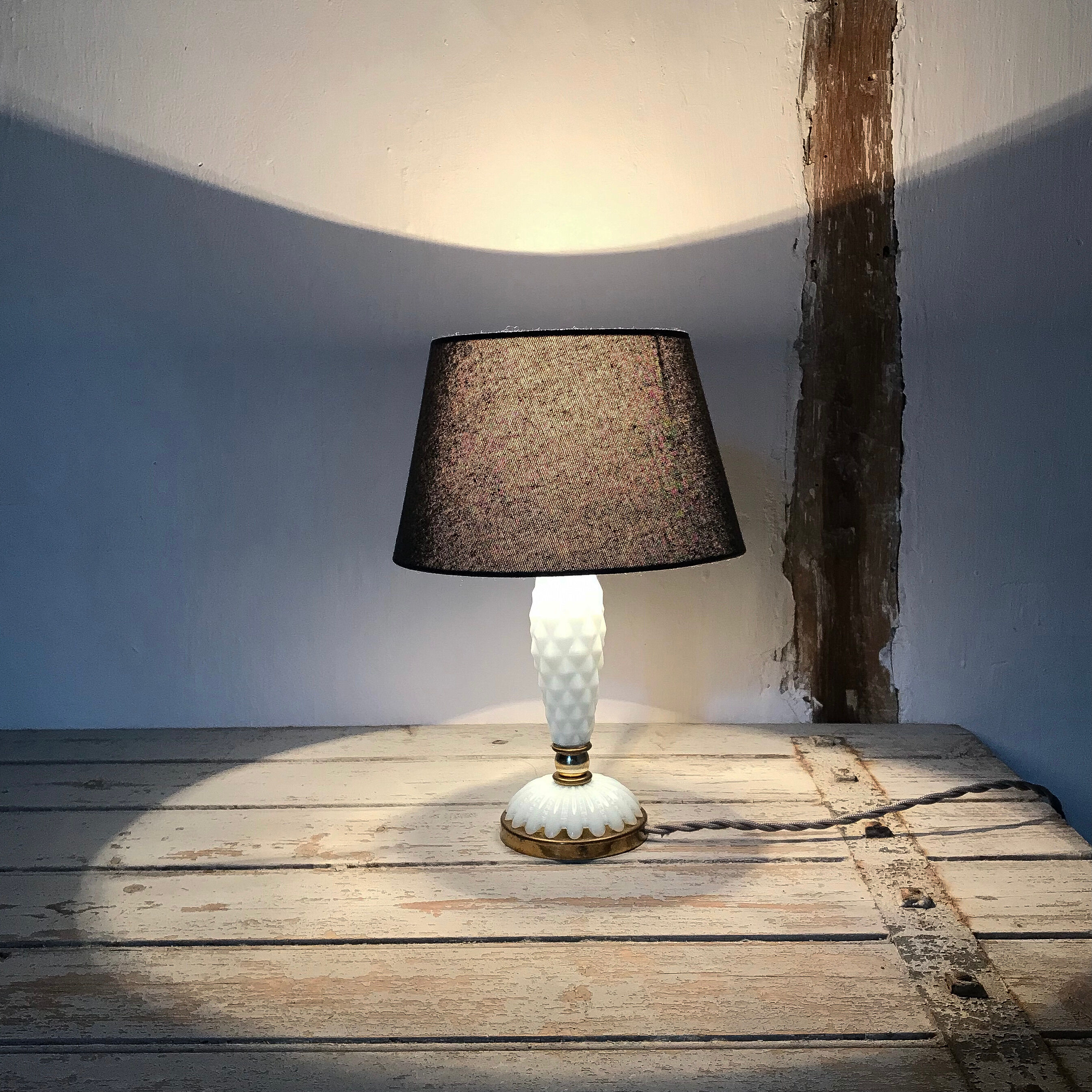 Pineapple opaline table lamp