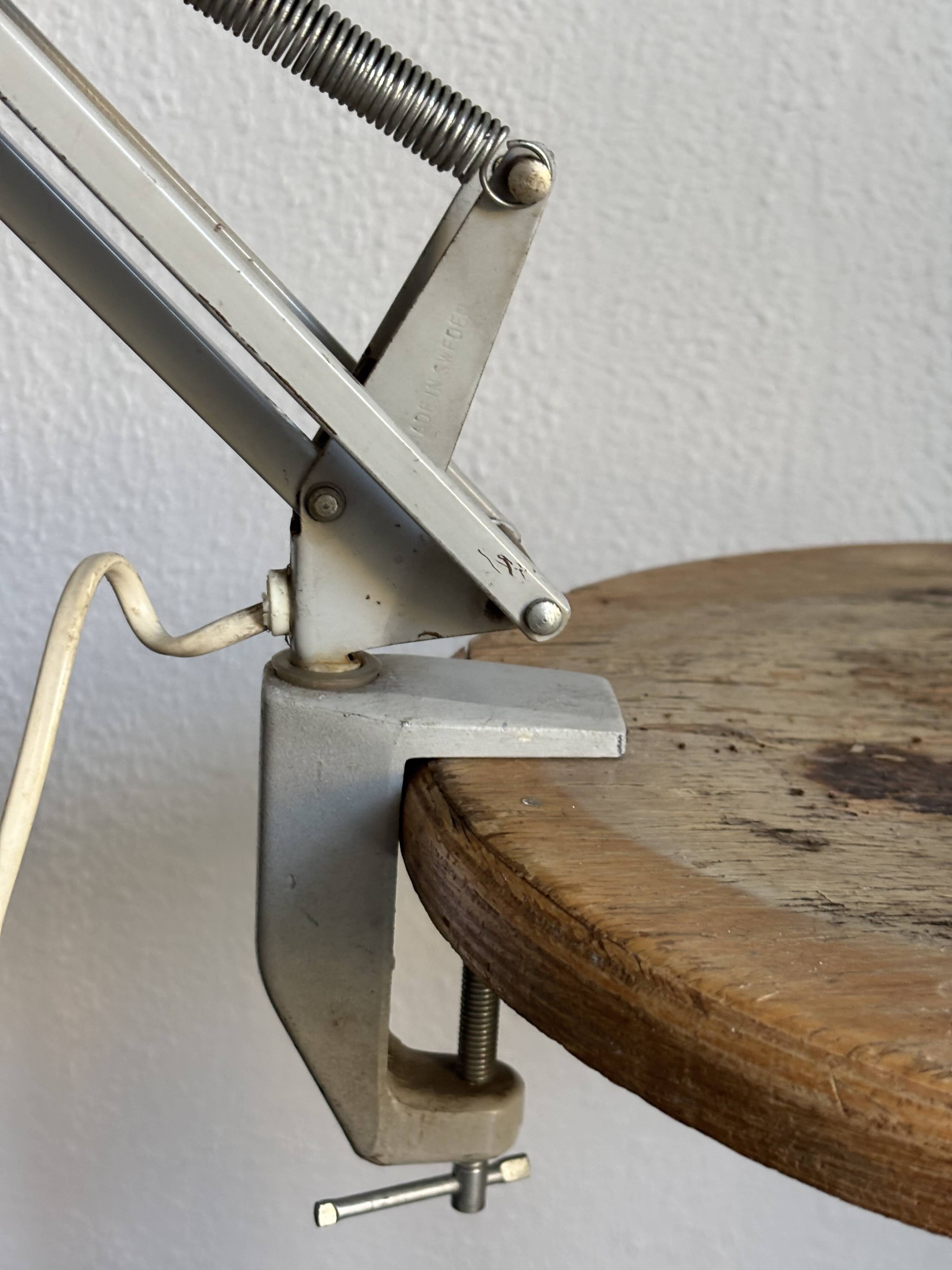 Lampe vintage 1970 d'architecte Ledu gris perle bureau - 80cm