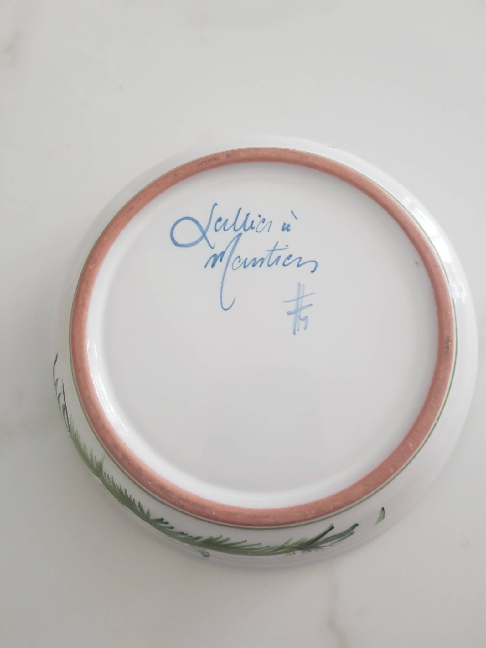 Candy dish or trinket tray signed Lallier in Moustiers