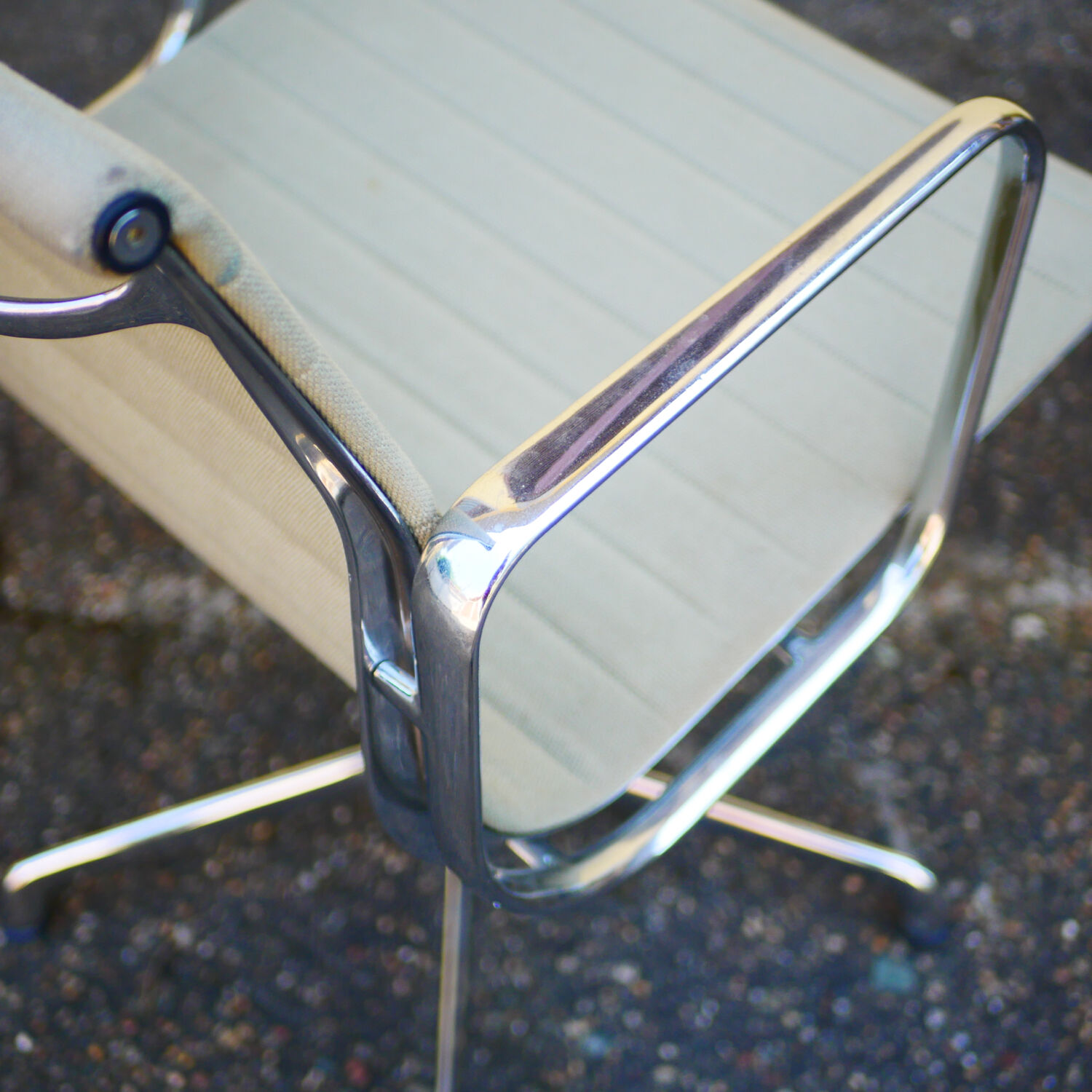 Charles Eames Chair